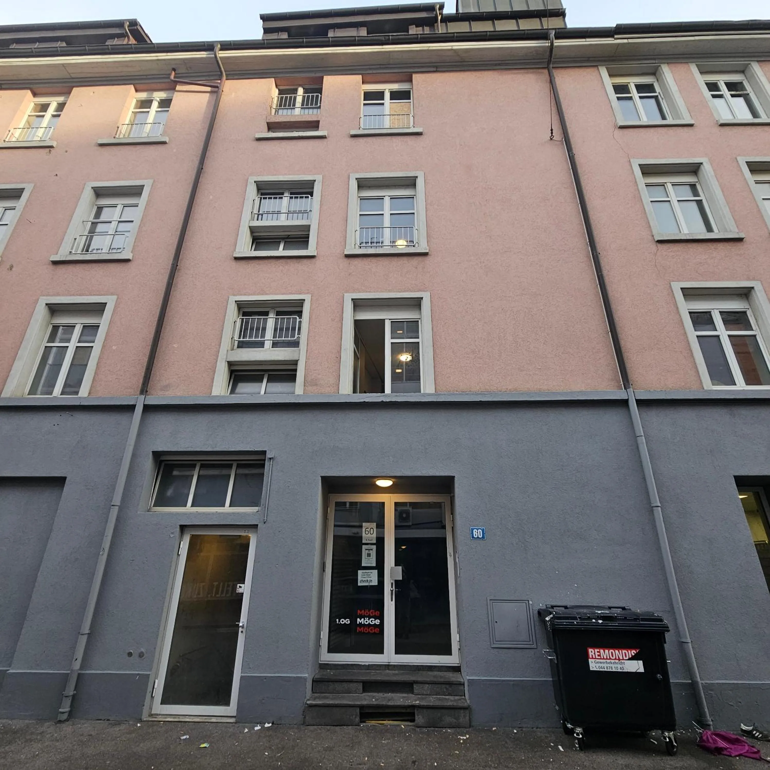 Stay2Night City Center Hostel