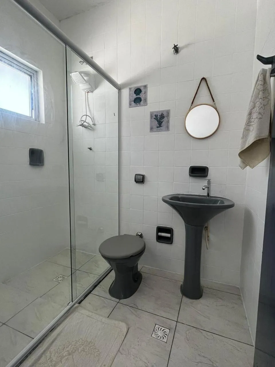 Bathroom in Pousada Ilha de Santorini