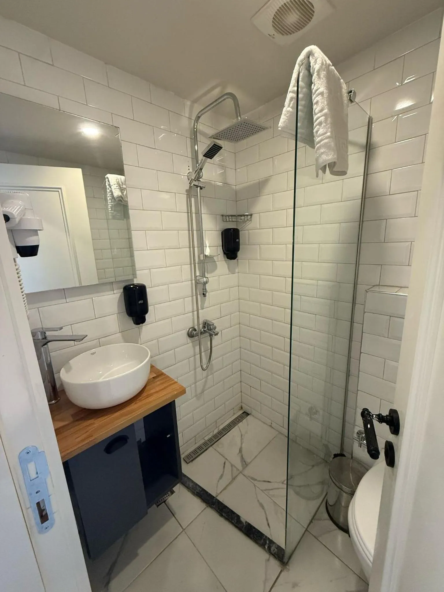 Bathroom in Royal Dream's Hotel