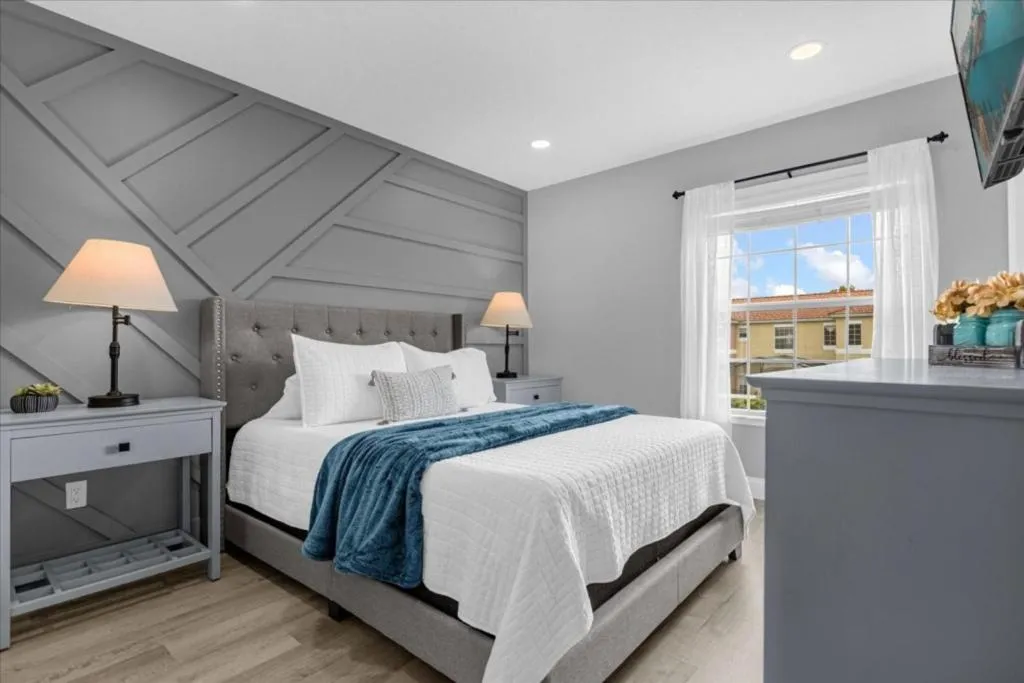 Property building, Bed in 3 Bedroom 25 Bathroom Encantada Resort 3014 Wo