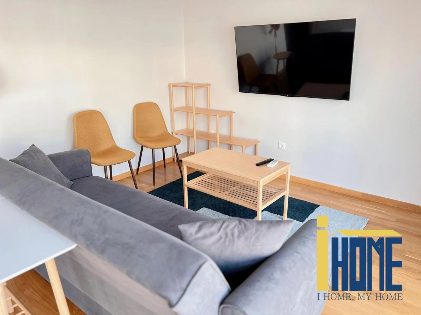 Living room in Skiathou 12 Contemporary Residences