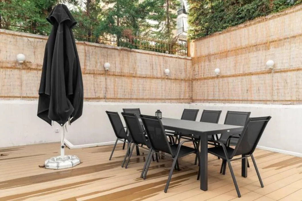 Patio in Skiathou 12 Contemporary Residences