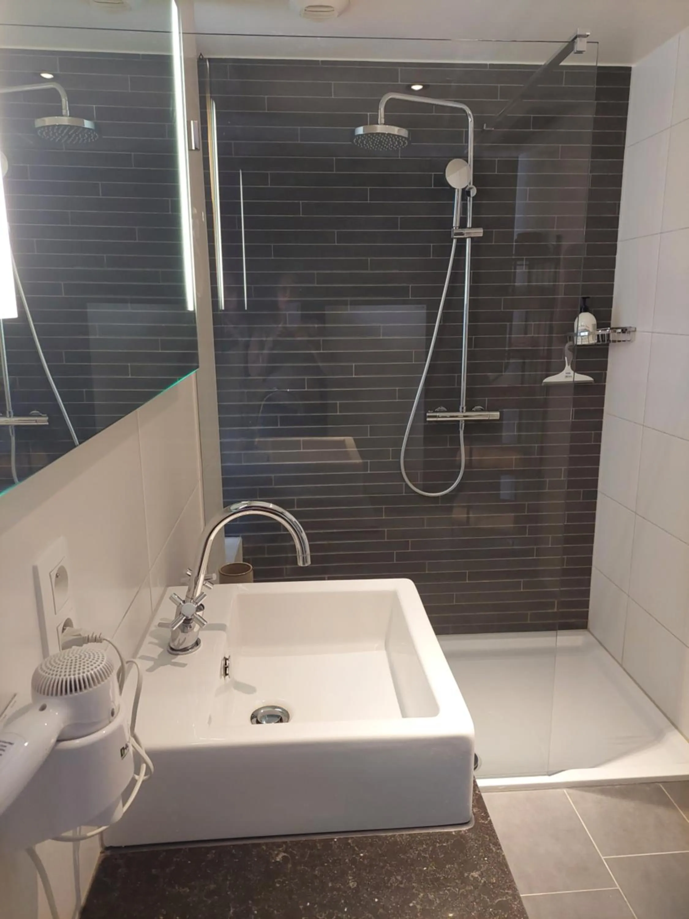 La chambre et le studio du château du golf de Bernalmont