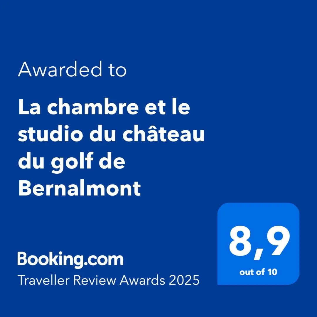 La chambre et le studio du château du golf de Bernalmont