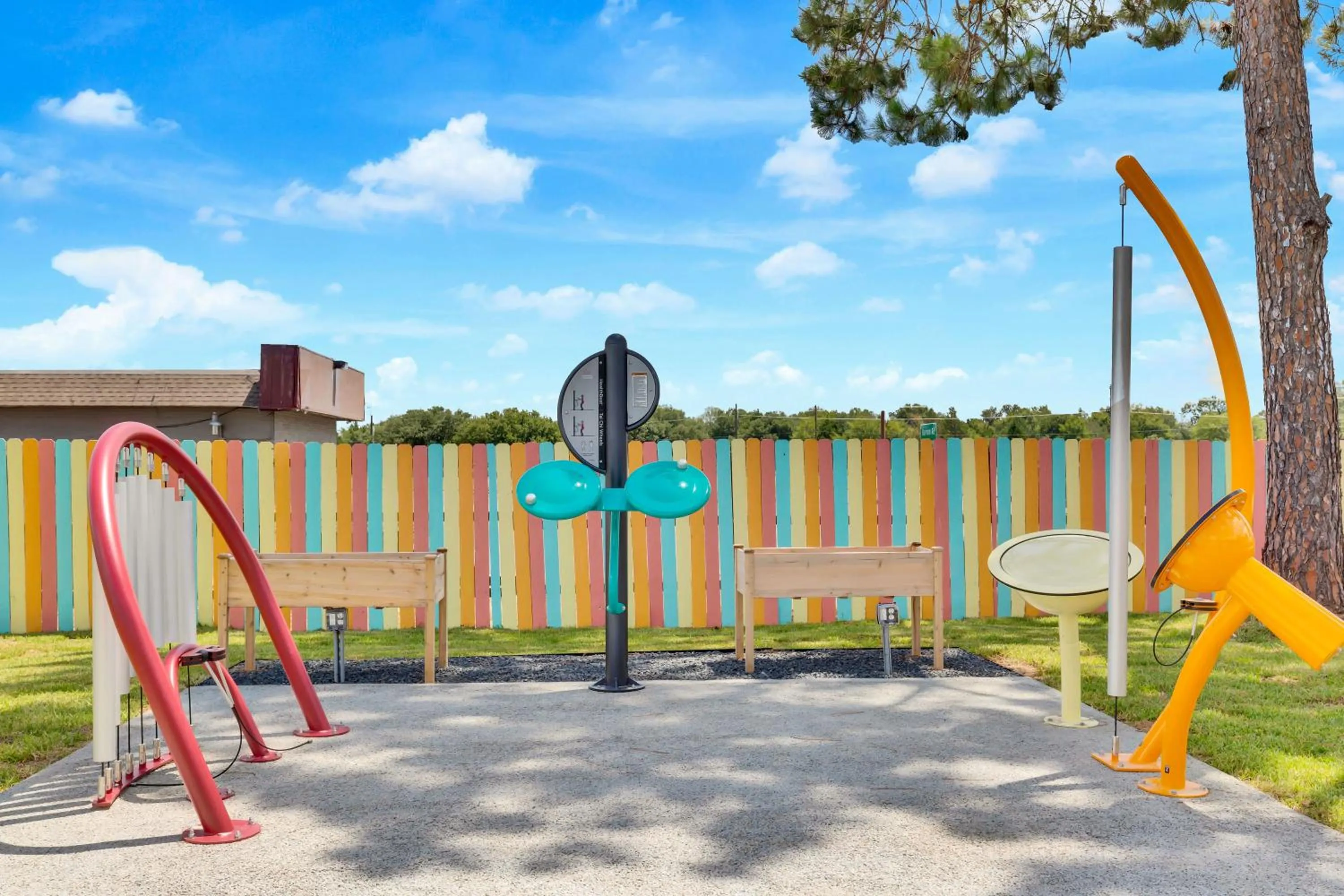 Fitness centre/facilities in Hotel McCoy - Art, Libations, Pool Society