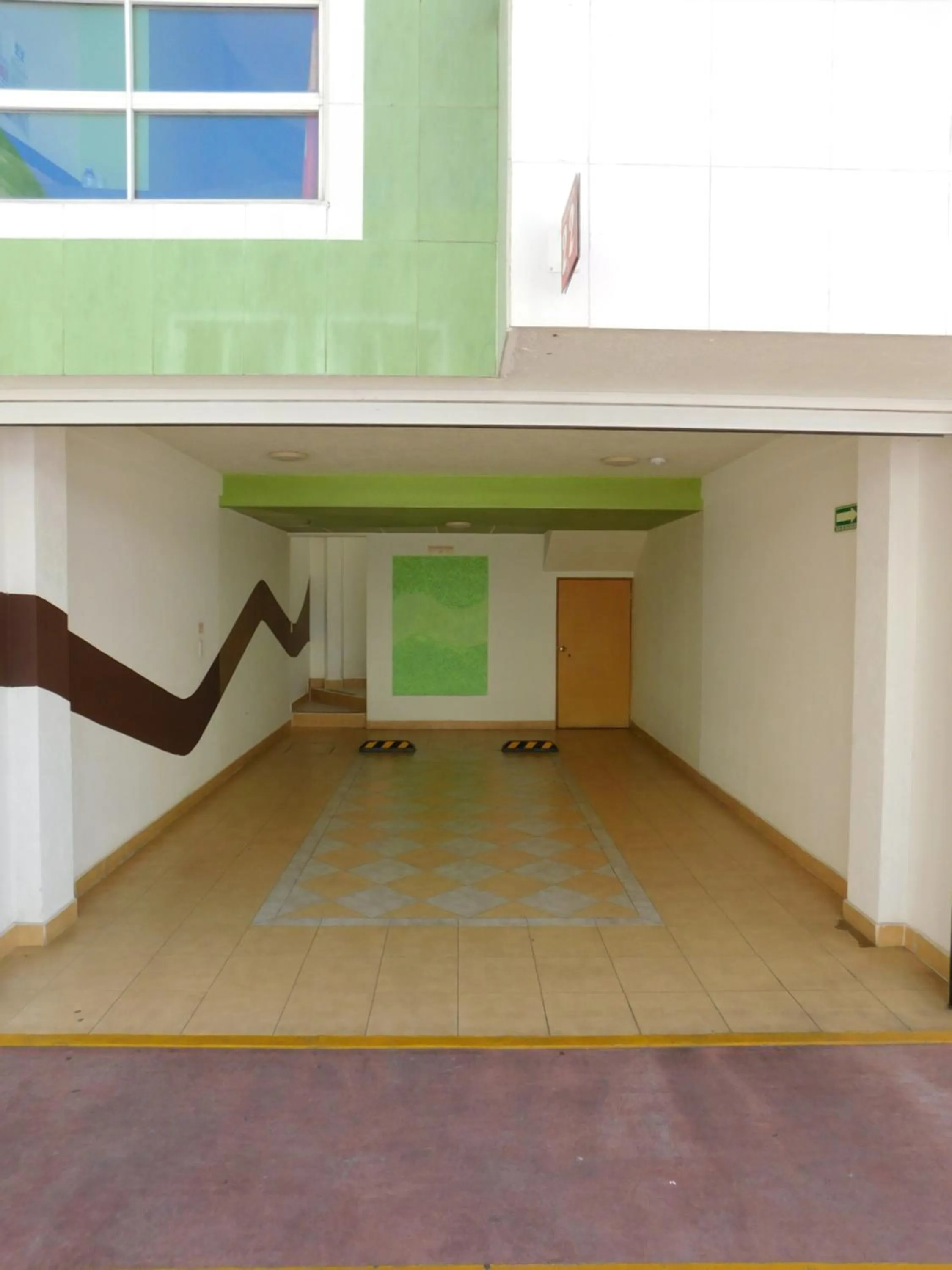 Parking in Hotel Extasis