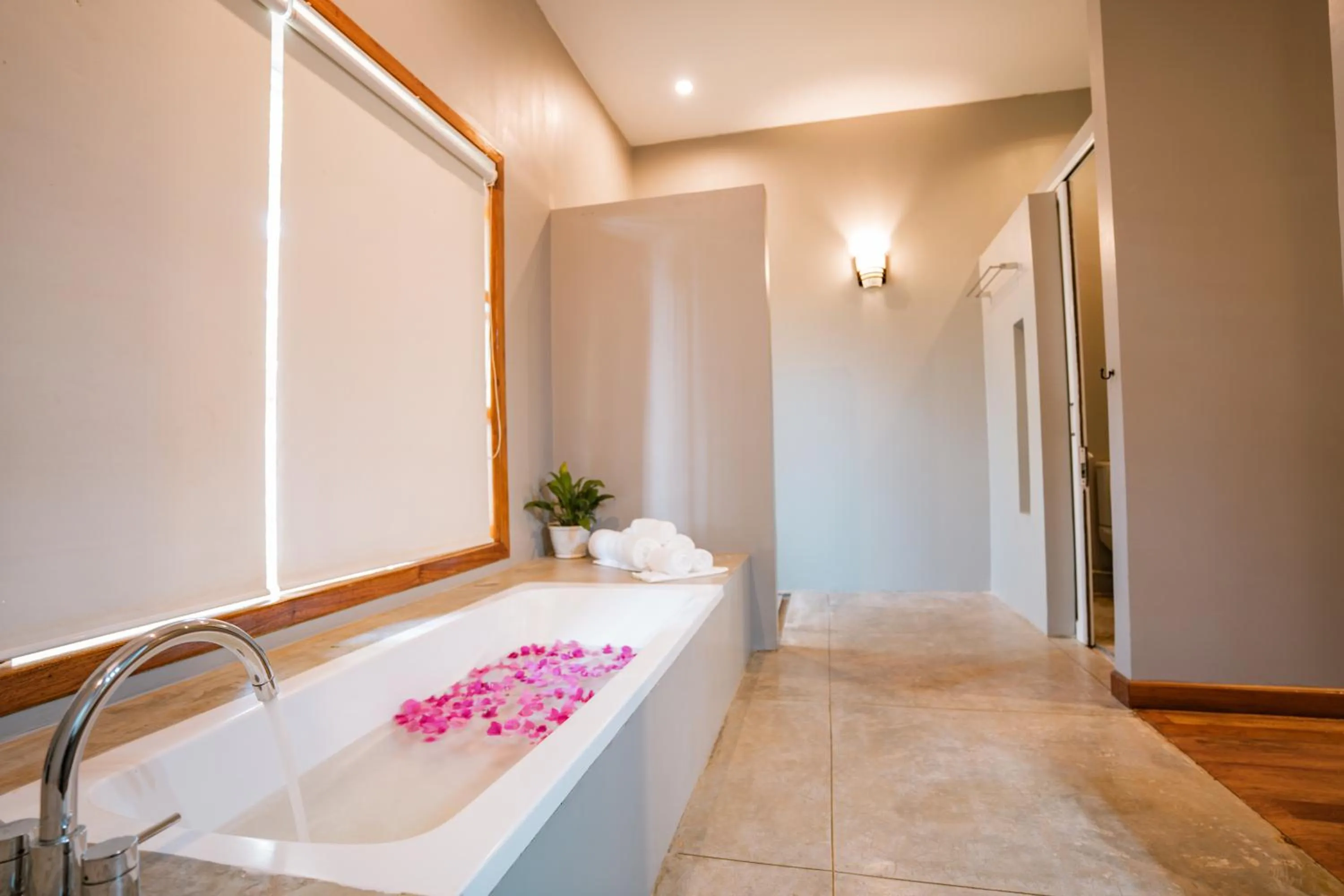 Bathroom in Amazing Smile Angkor Resort