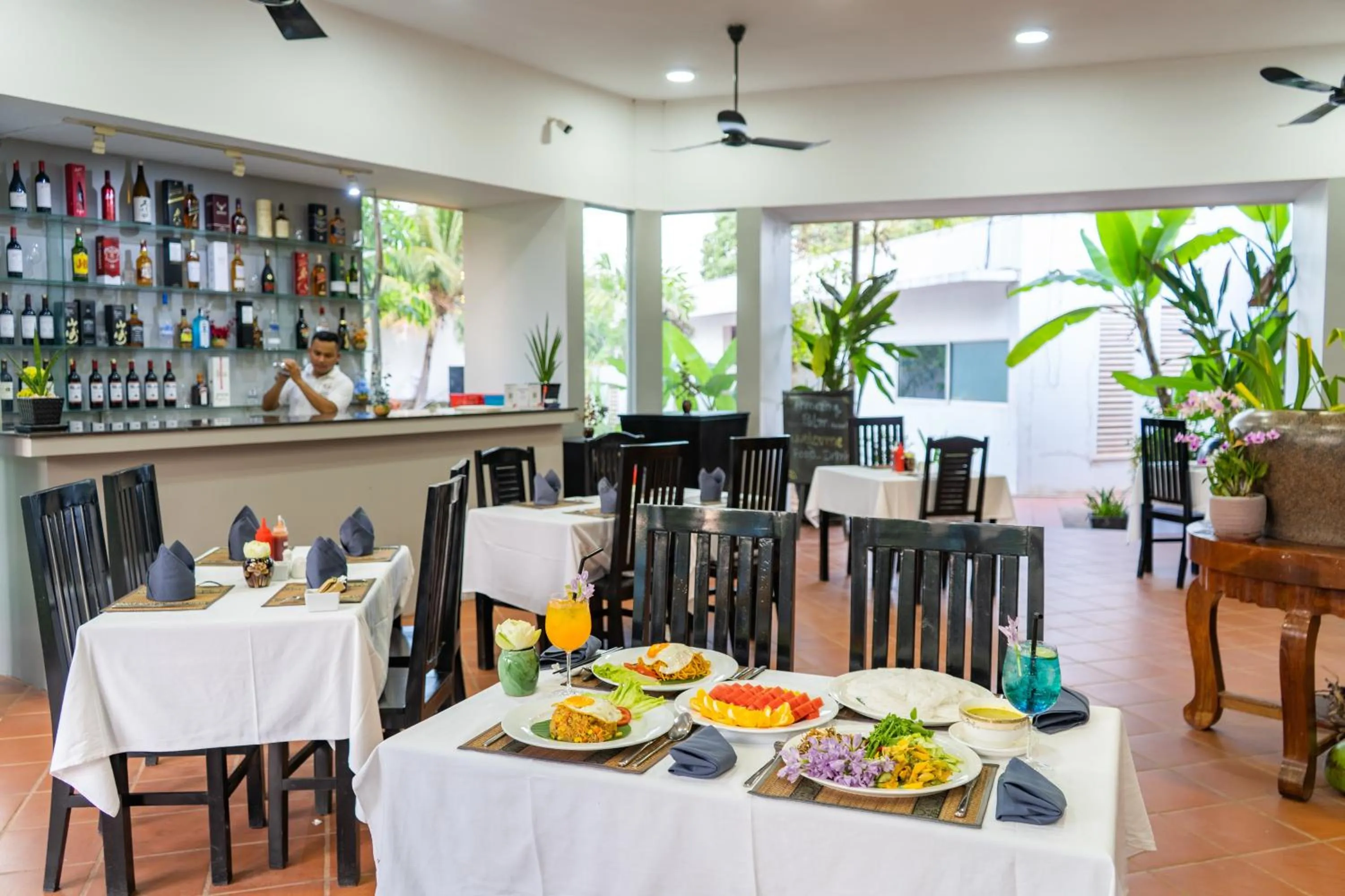 Restaurant/places to eat in Amazing Smile Angkor Resort