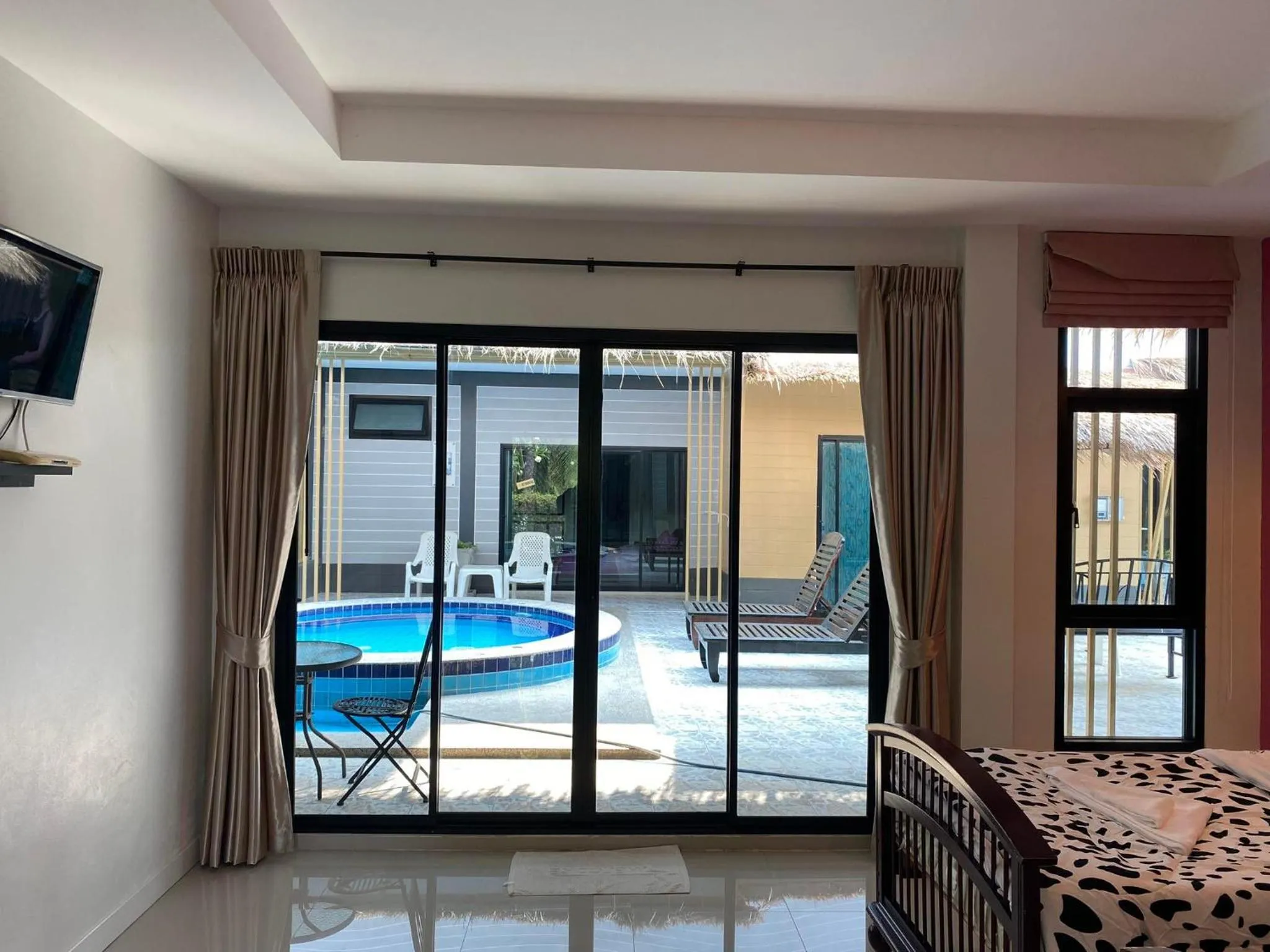 Swimming pool in Cordelia Resort Sam Roi Yot