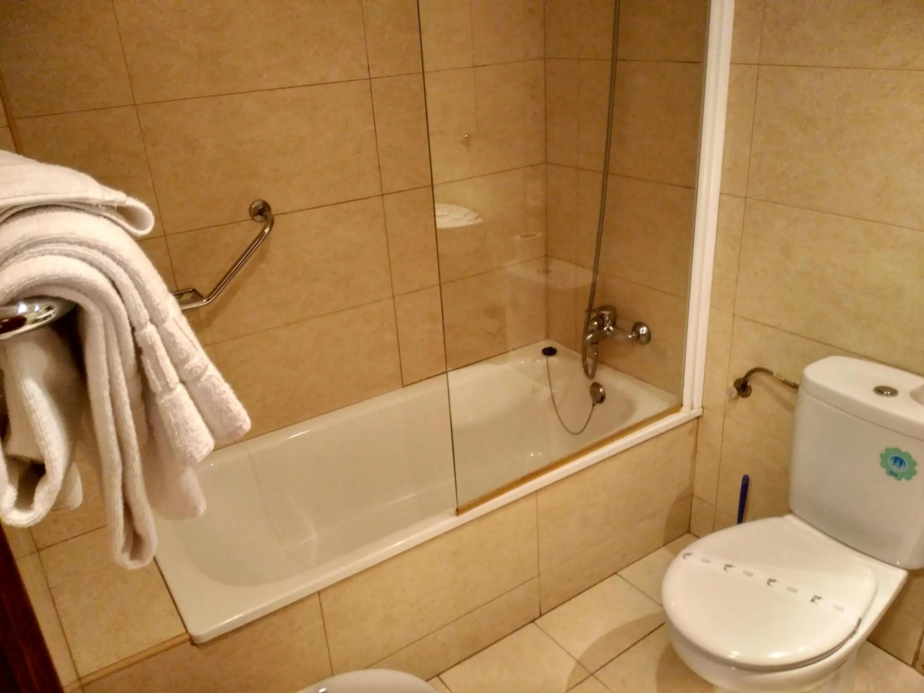 Bathroom in Hotel Águila Real