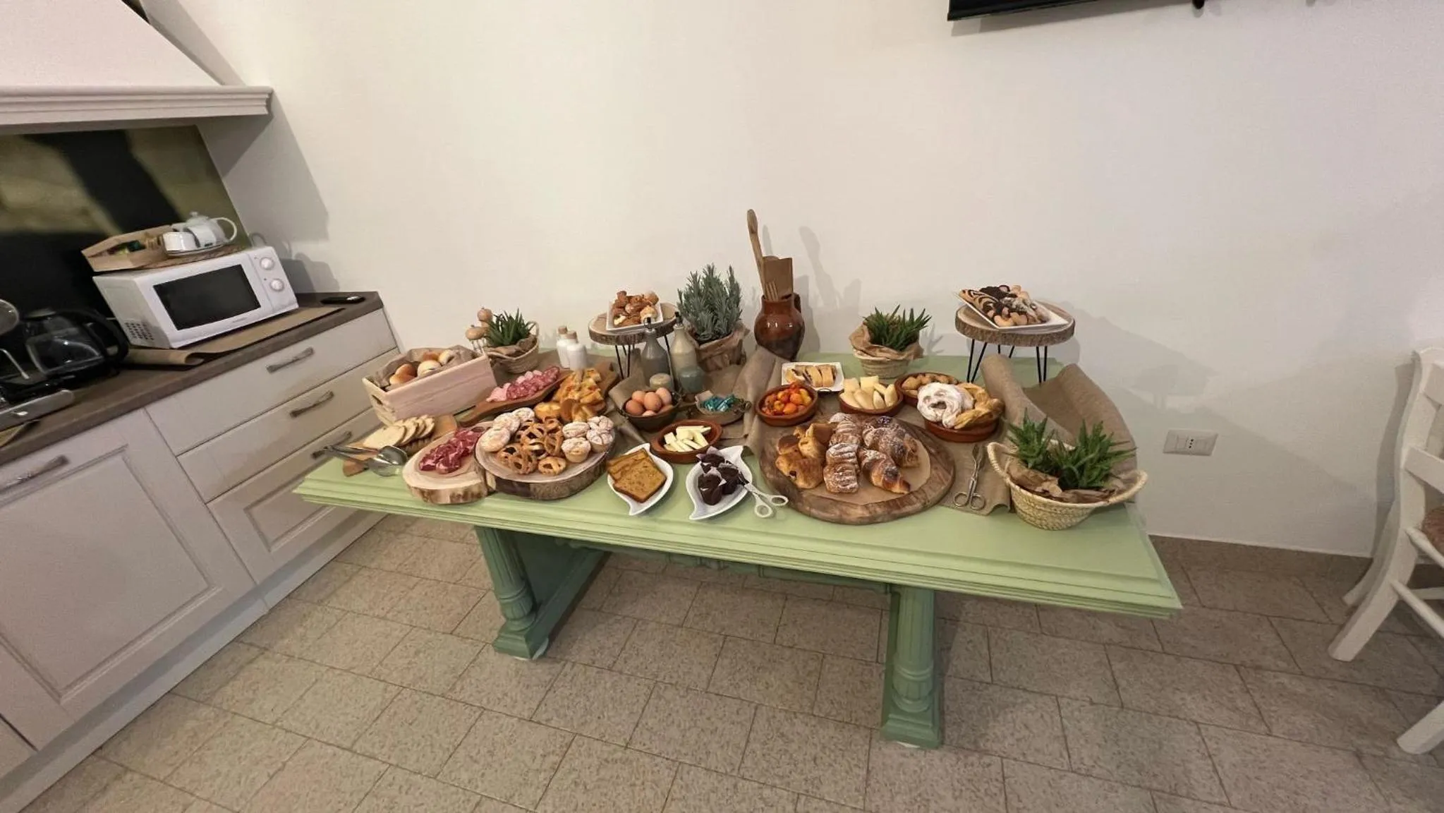 Food and drinks in B&B Villa Maggi