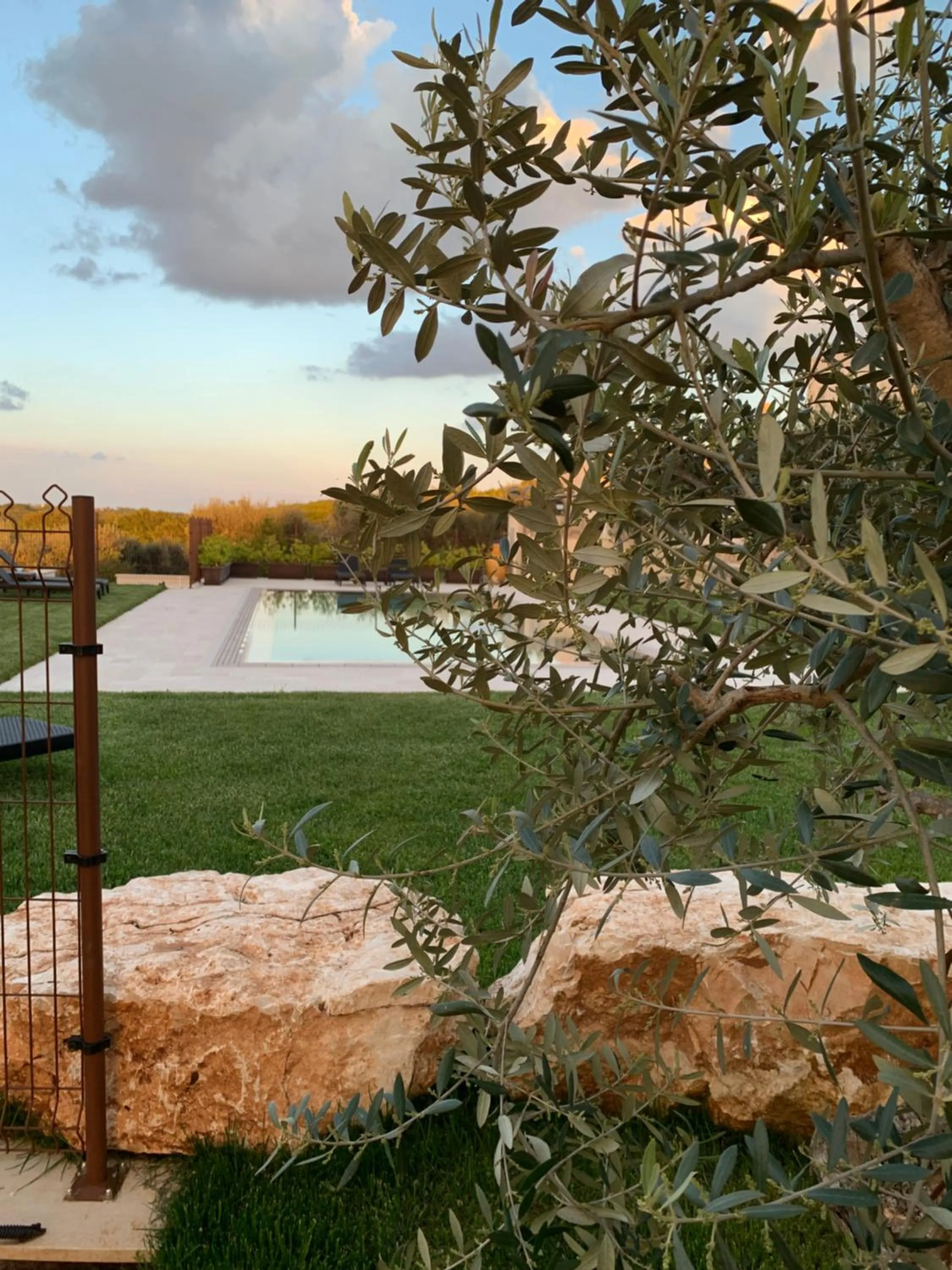 Swimming pool in B&B Villa Maggi