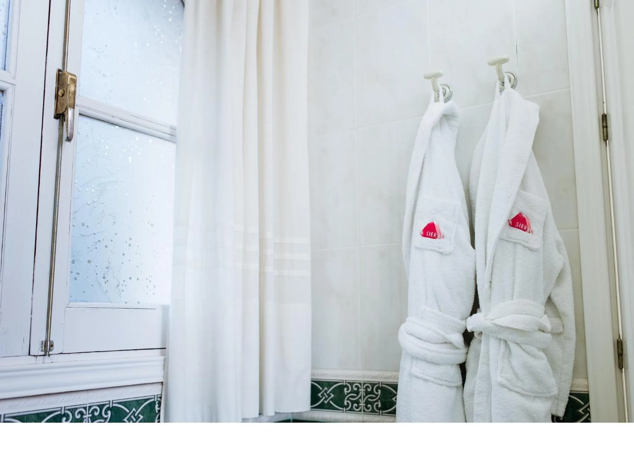 Photo of the whole room in La Sierra