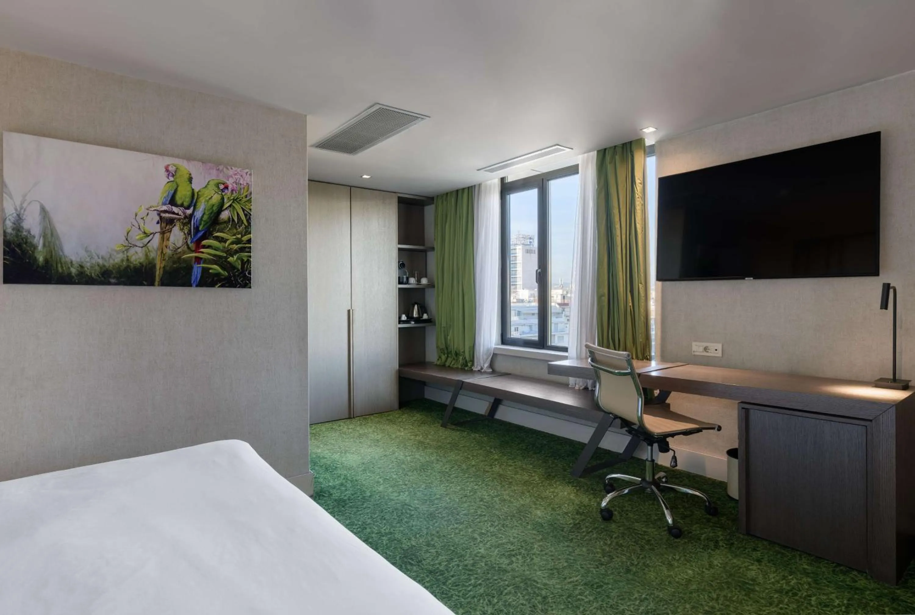 Photo of the whole room, Bed in Radisson Blu Park Hotel Athens