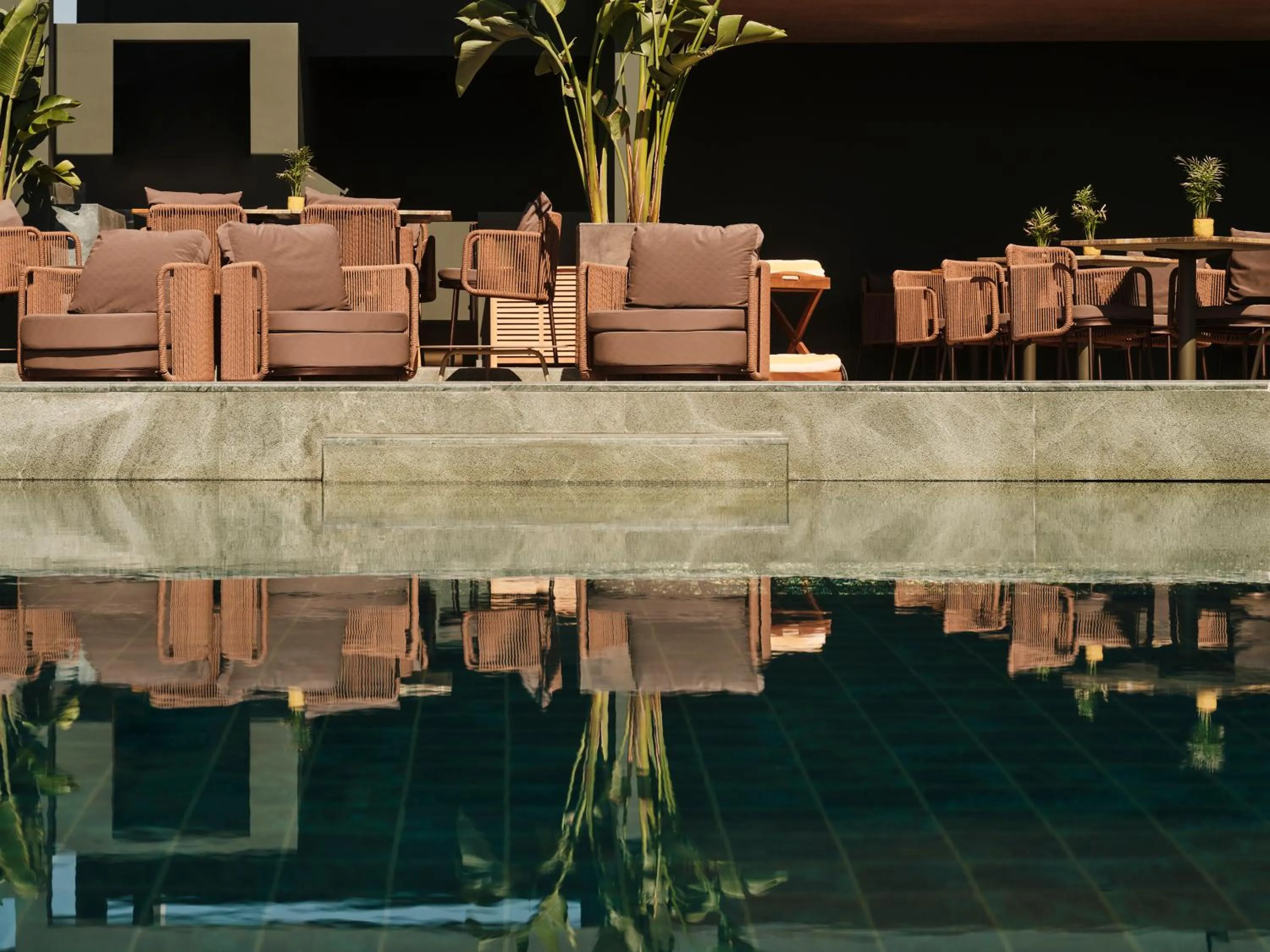 Swimming pool in Radisson Blu Park Hotel Athens