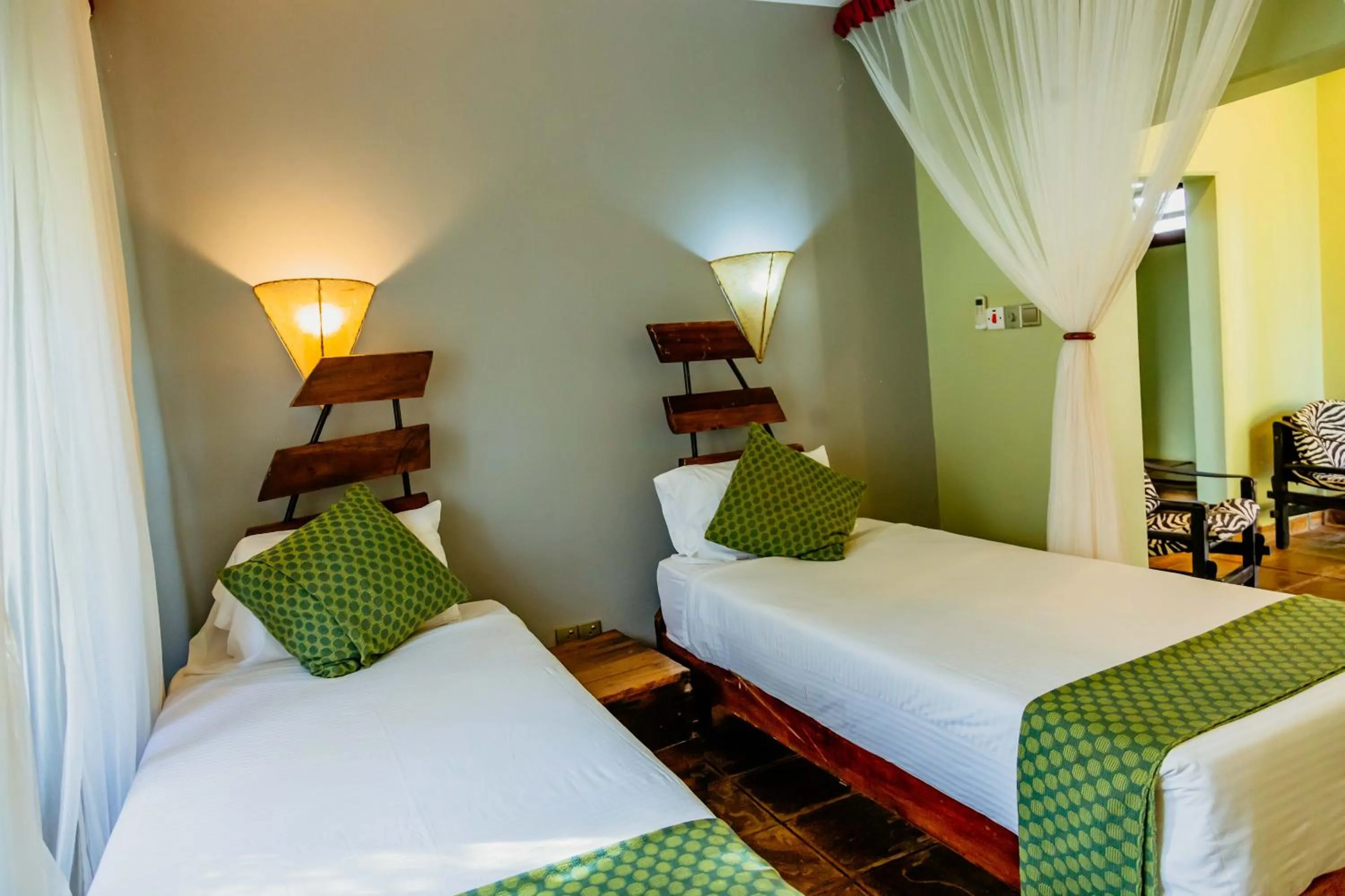Bed in Weru Weru River Lodge