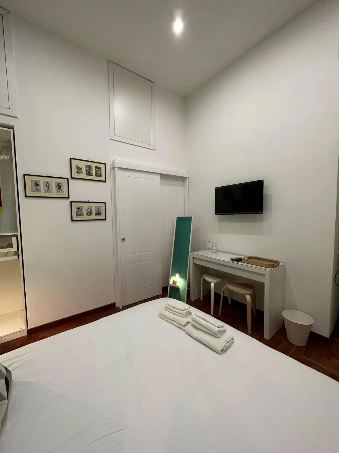 TV and multimedia, Bed in La stanza di Eleonora