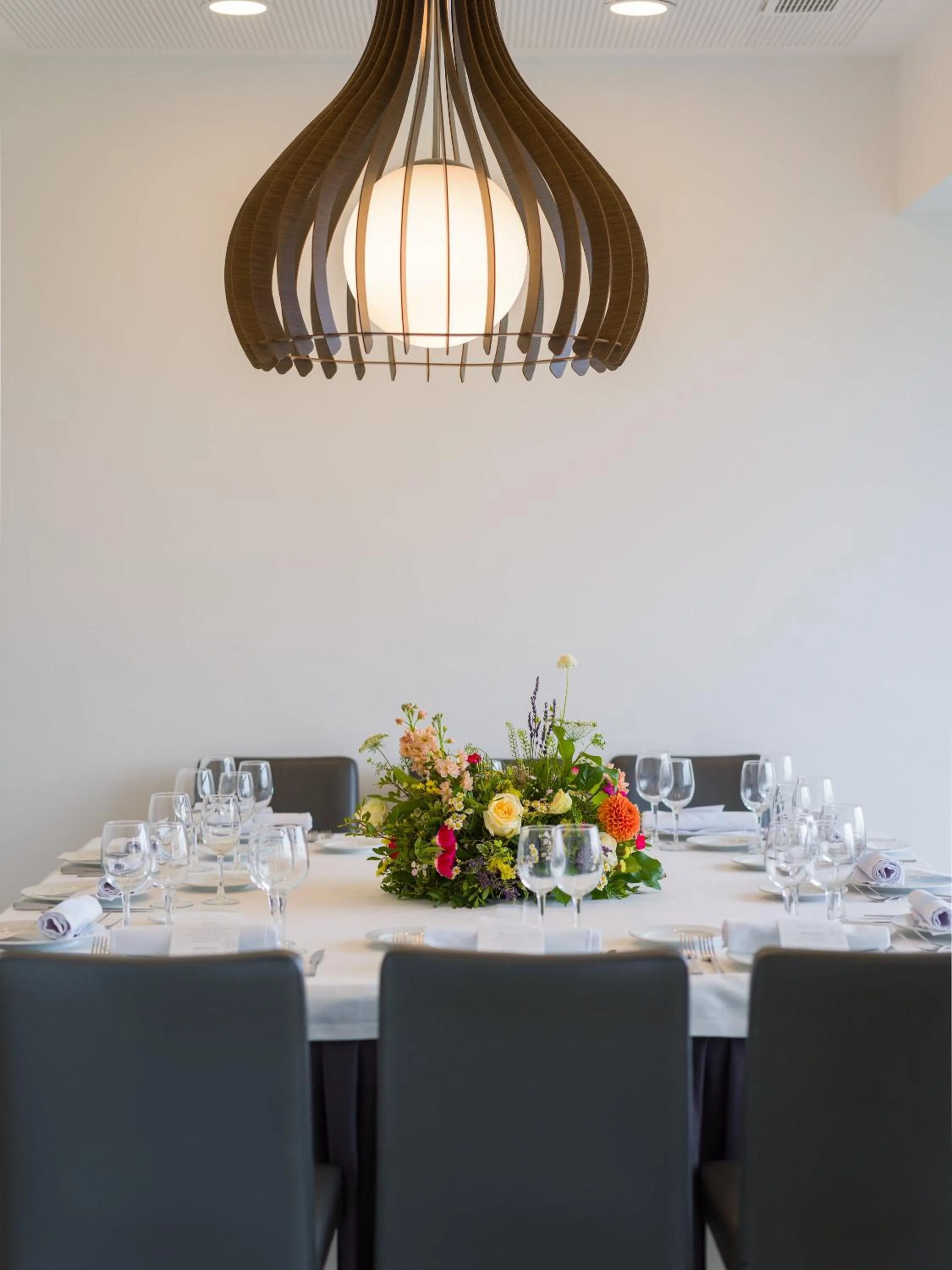 Restaurant/places to eat in Sercotel Hotel Parque