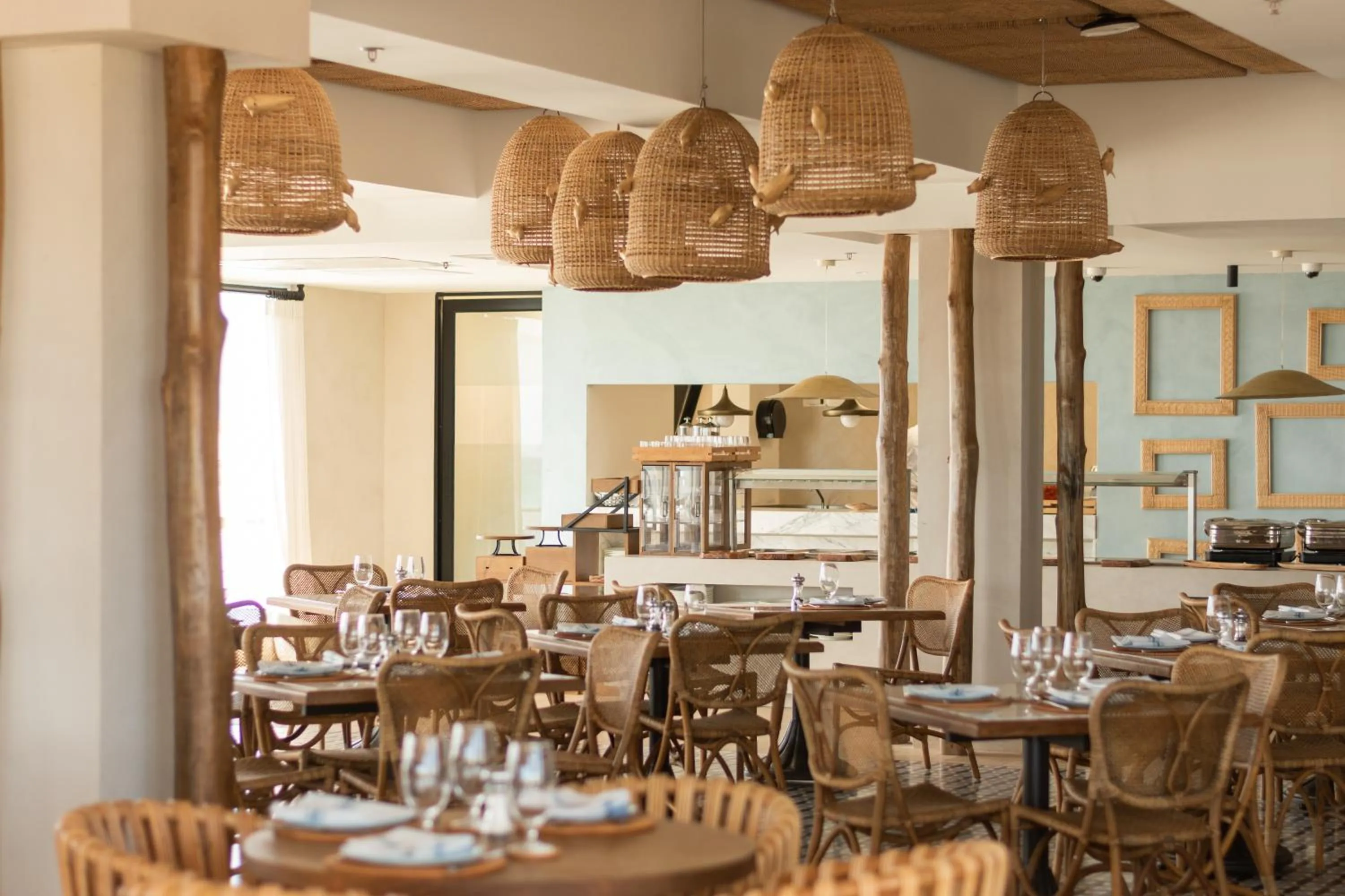 Restaurant/places to eat in Nattivo Collection Hotel