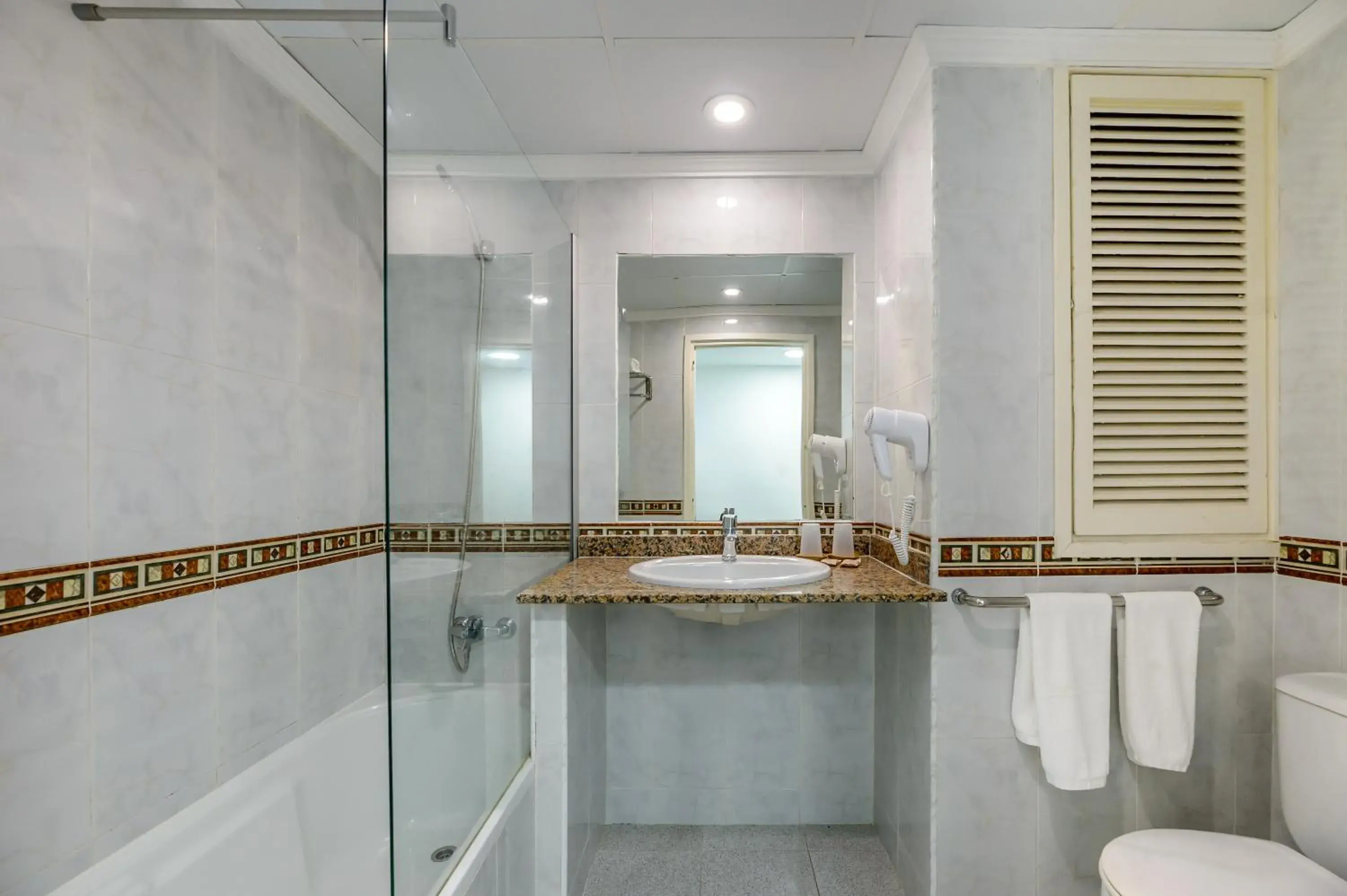 Twin Room - single occupancy in Hotel Vibra Riviera Twin Room - single occupancy in Hotel Vibra Riviera