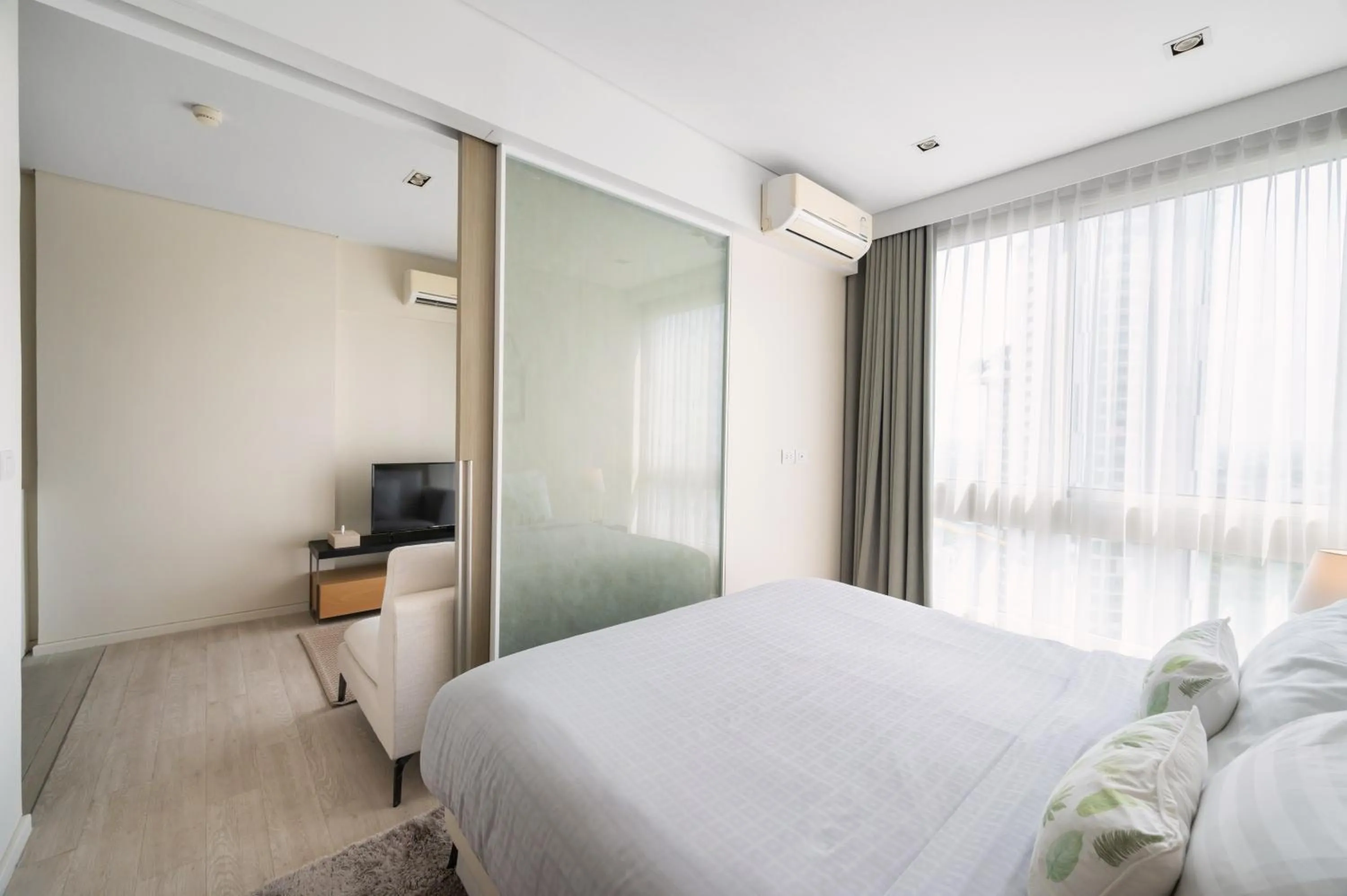 Bed in 2BR Family Condo - Veranda Pattaya - Beachfront