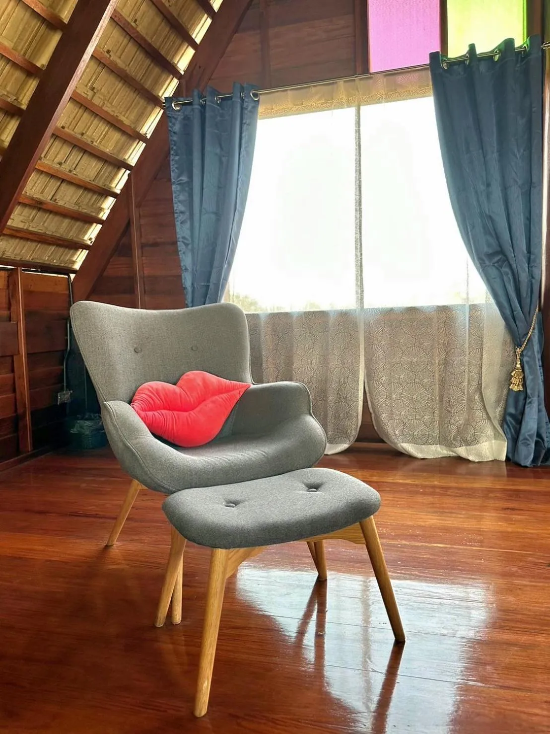 Seating area in RuenKijja