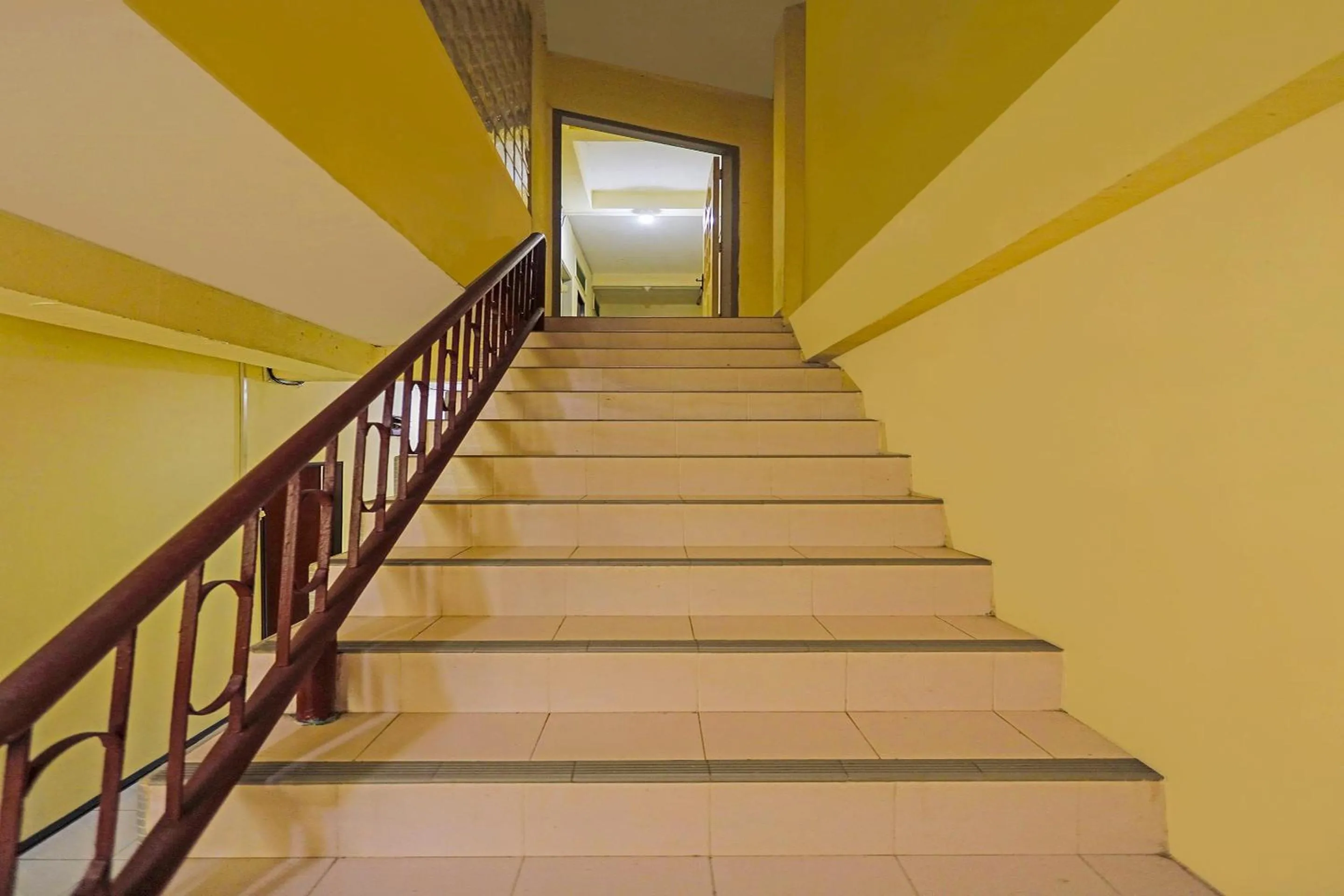 Lobby or reception in Hotel O Penginapan ReniNearMall Nagoya Hill