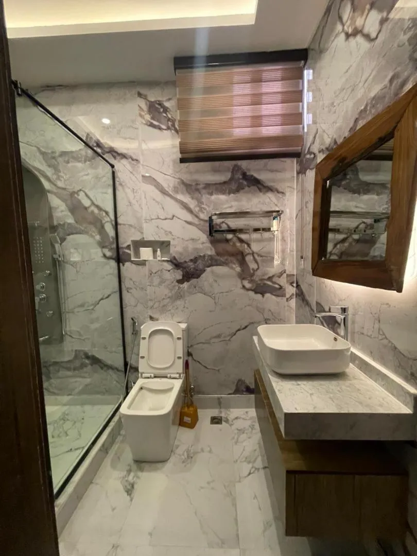 Shower in Presken Hotel Residence, GRA Ikeja, Lagos