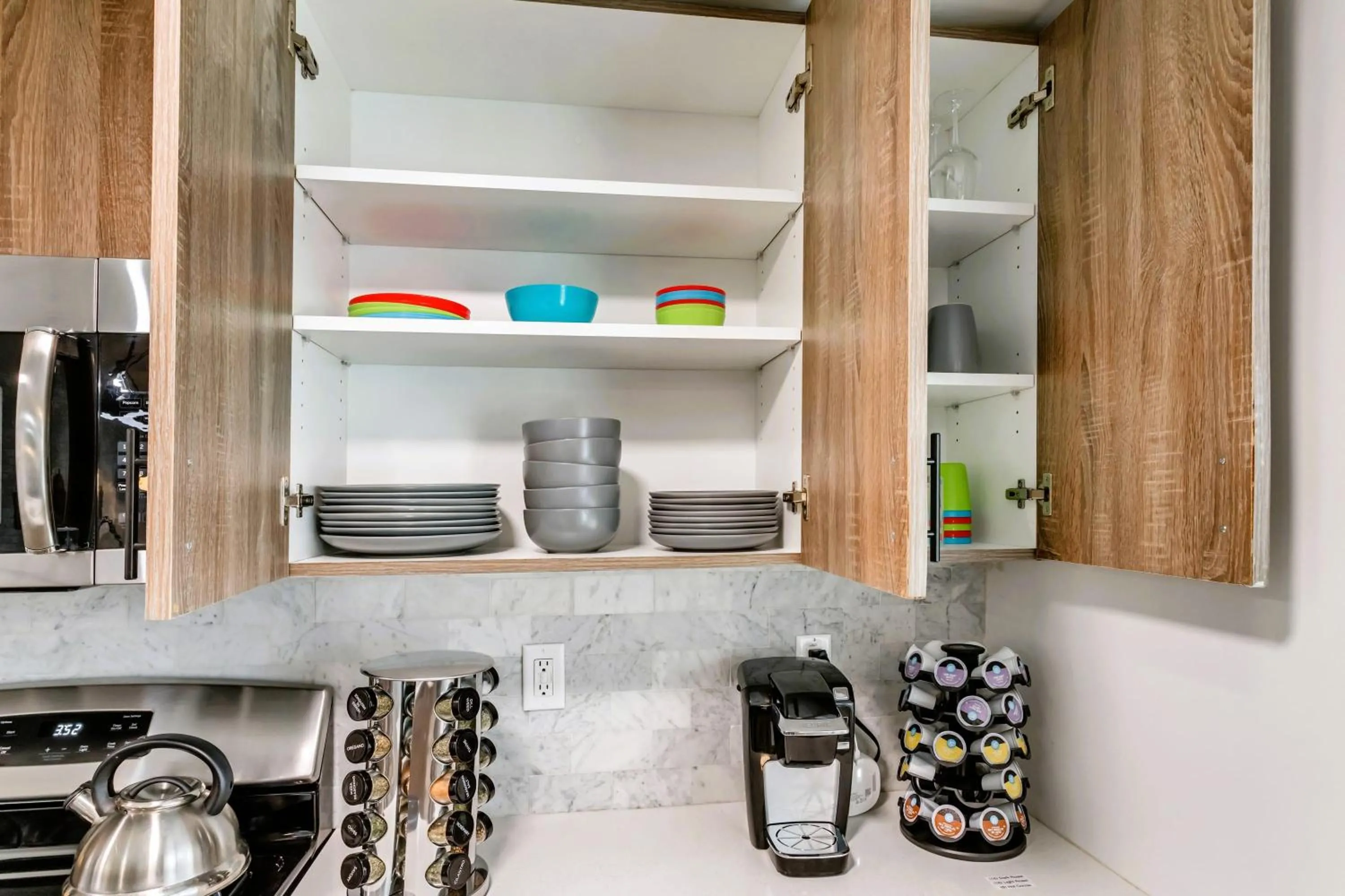 Kitchen or kitchenette in Marmalade by Cloud Dream Homes