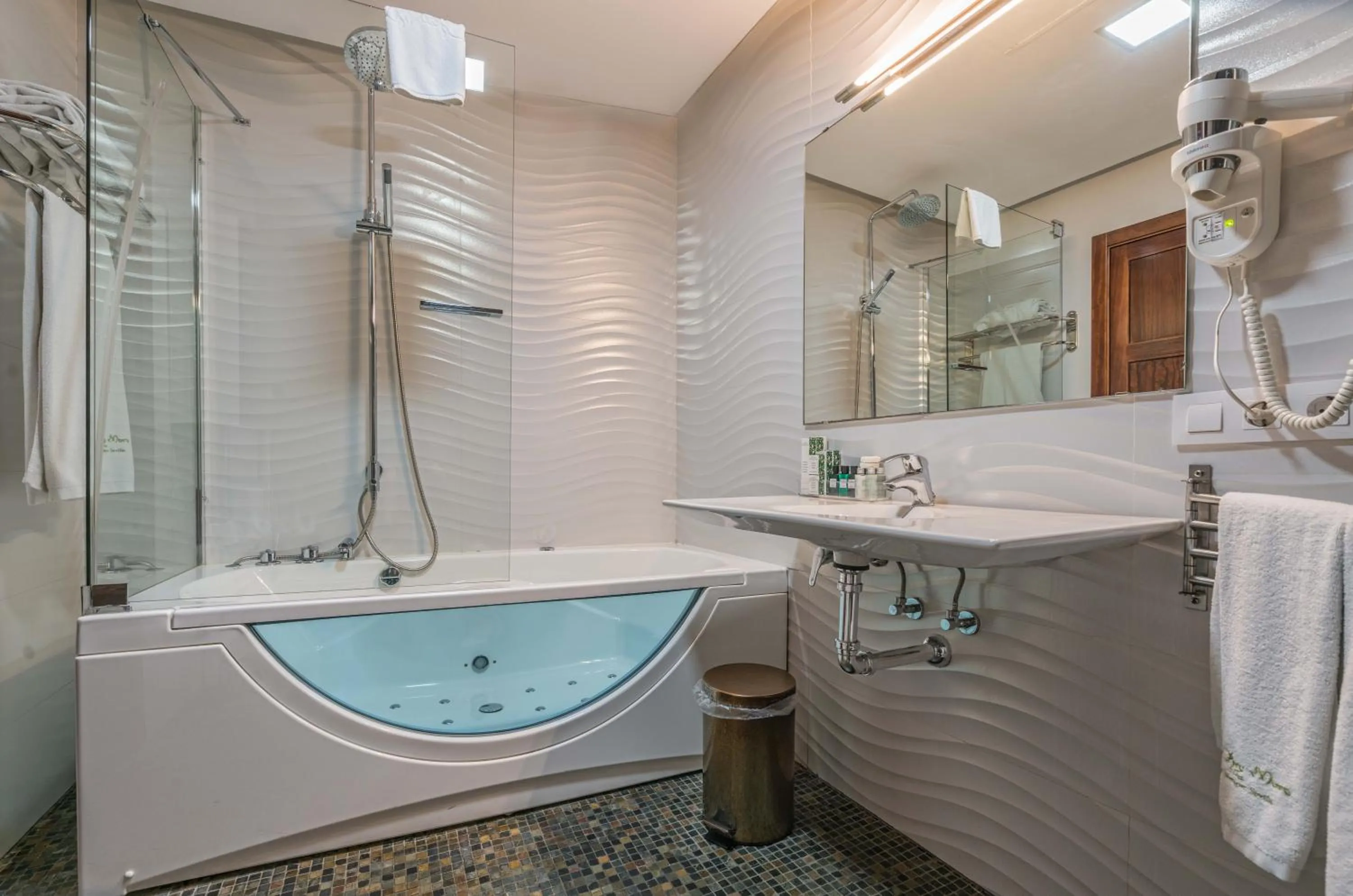 Bathroom in El Rey Moro Hotel Boutique