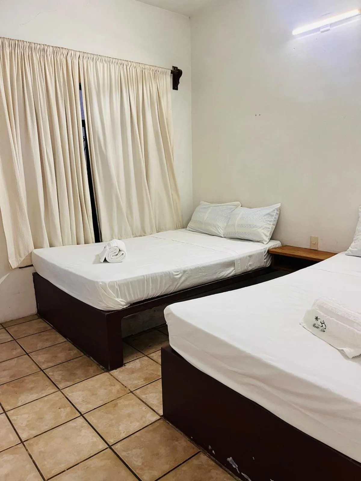 Photo of the whole room, Bed in Hotel OM DownTown