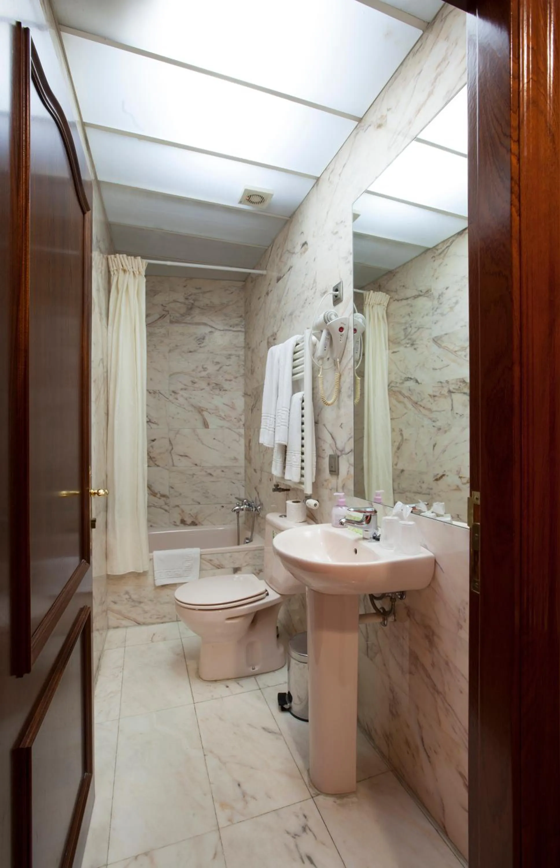 Bathroom in Alba Hotel