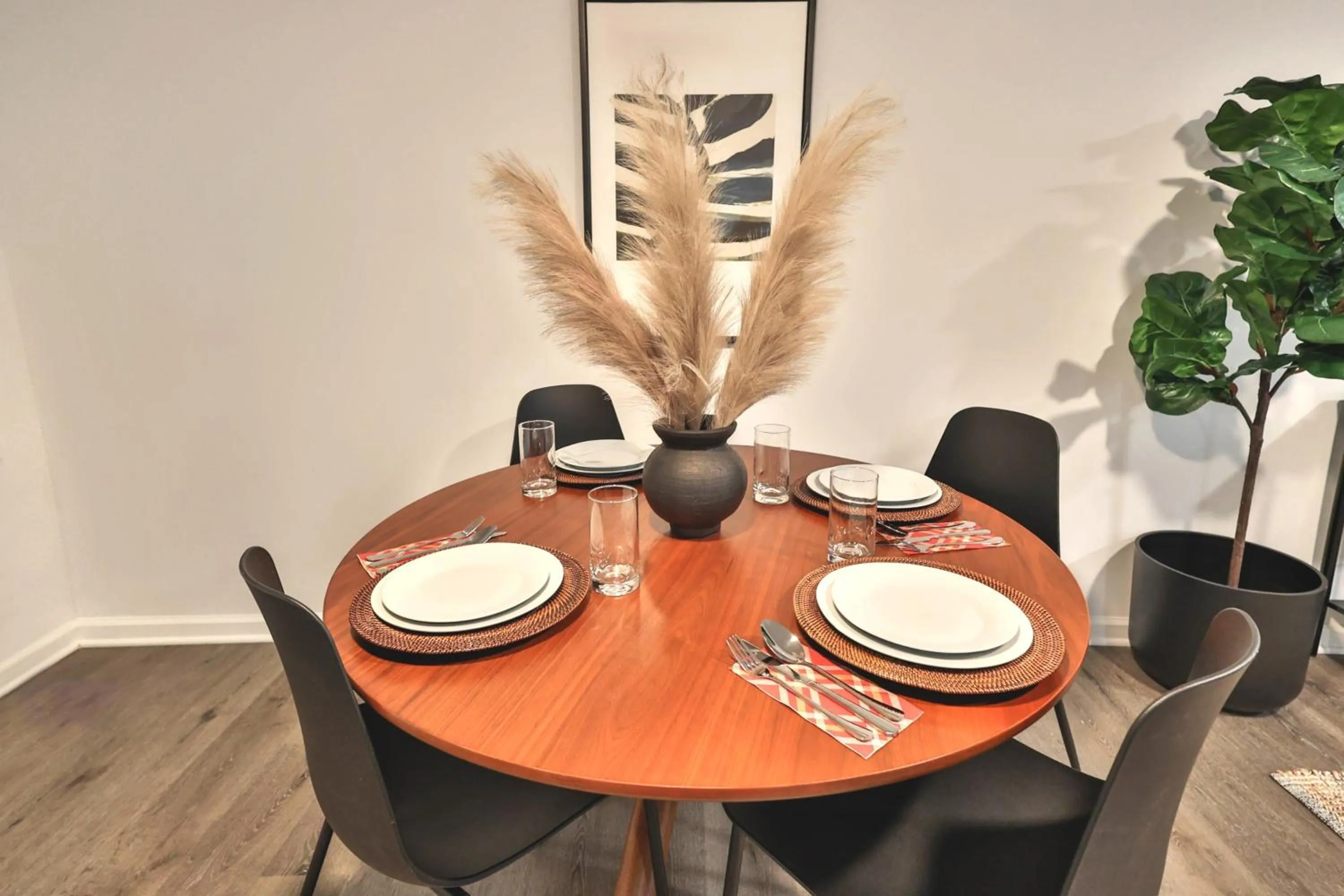 Dining area in Hyatus at City Views