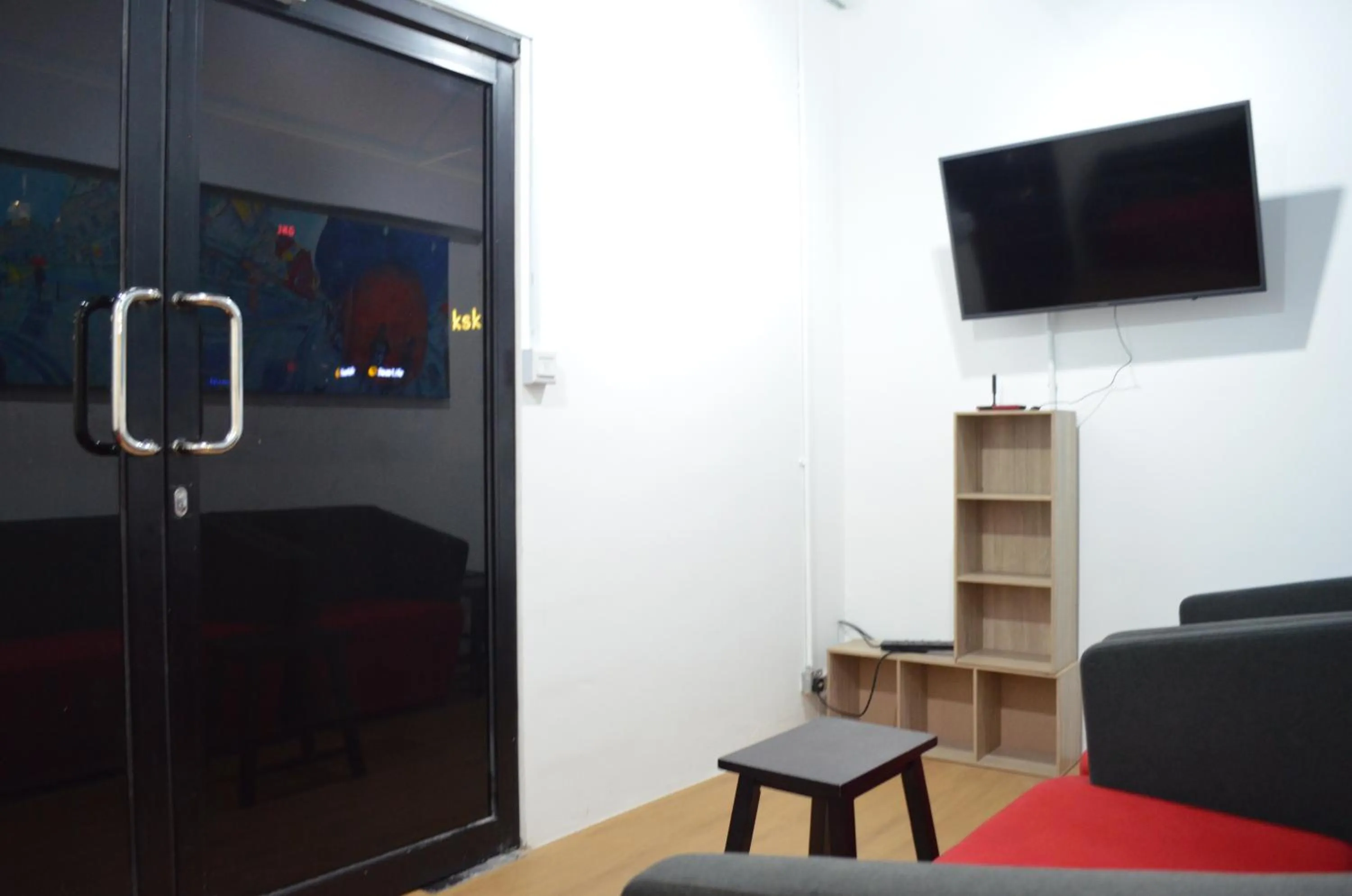 Area and facilities in RED ROOM Kuala Lumpur