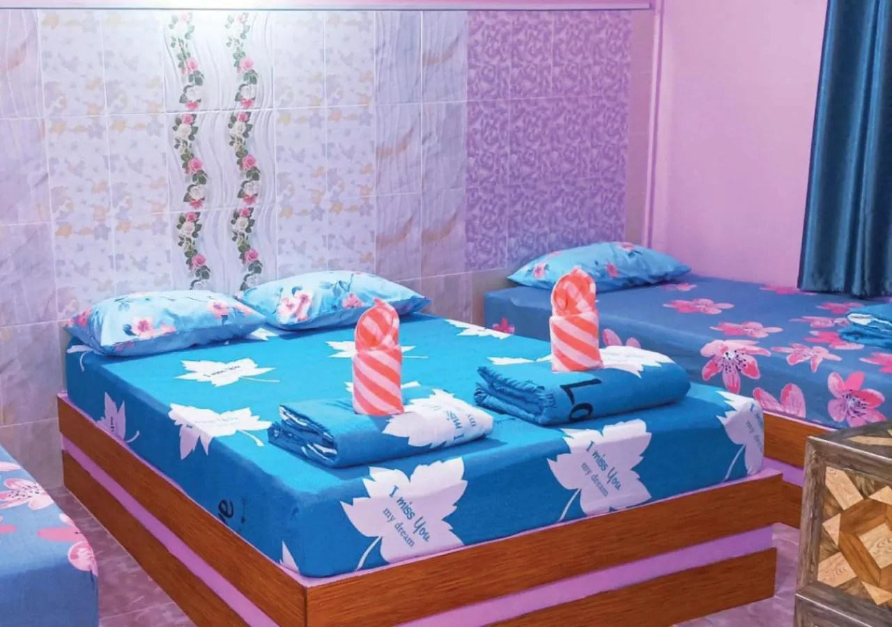 Bed in Vimanmek Resort