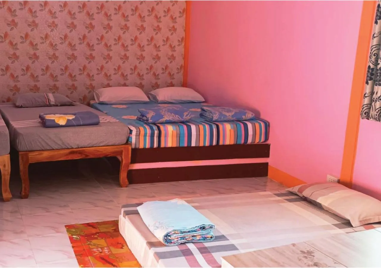 Bed in Vimanmek Resort