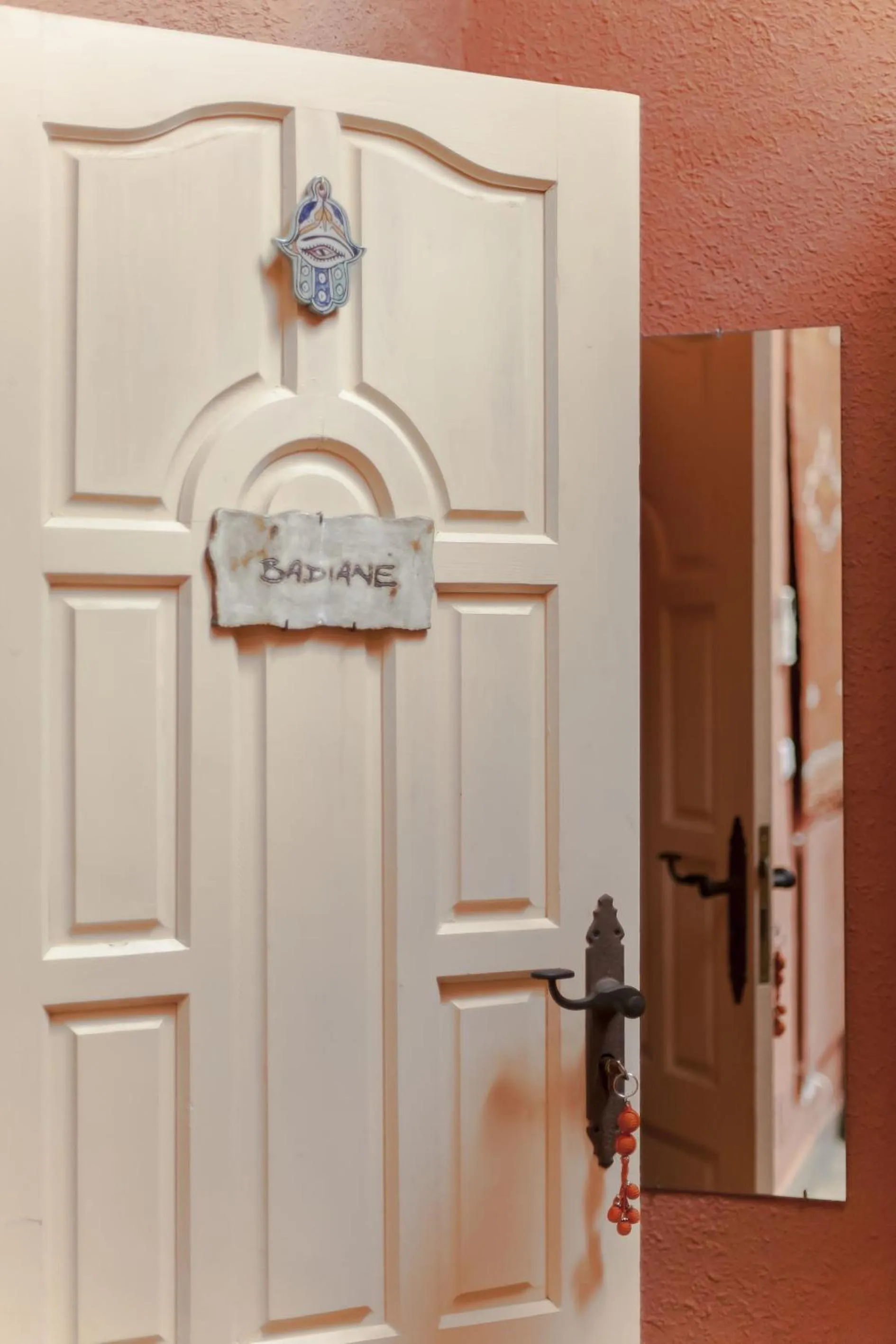 Decorative detail in El Riad Andaluz