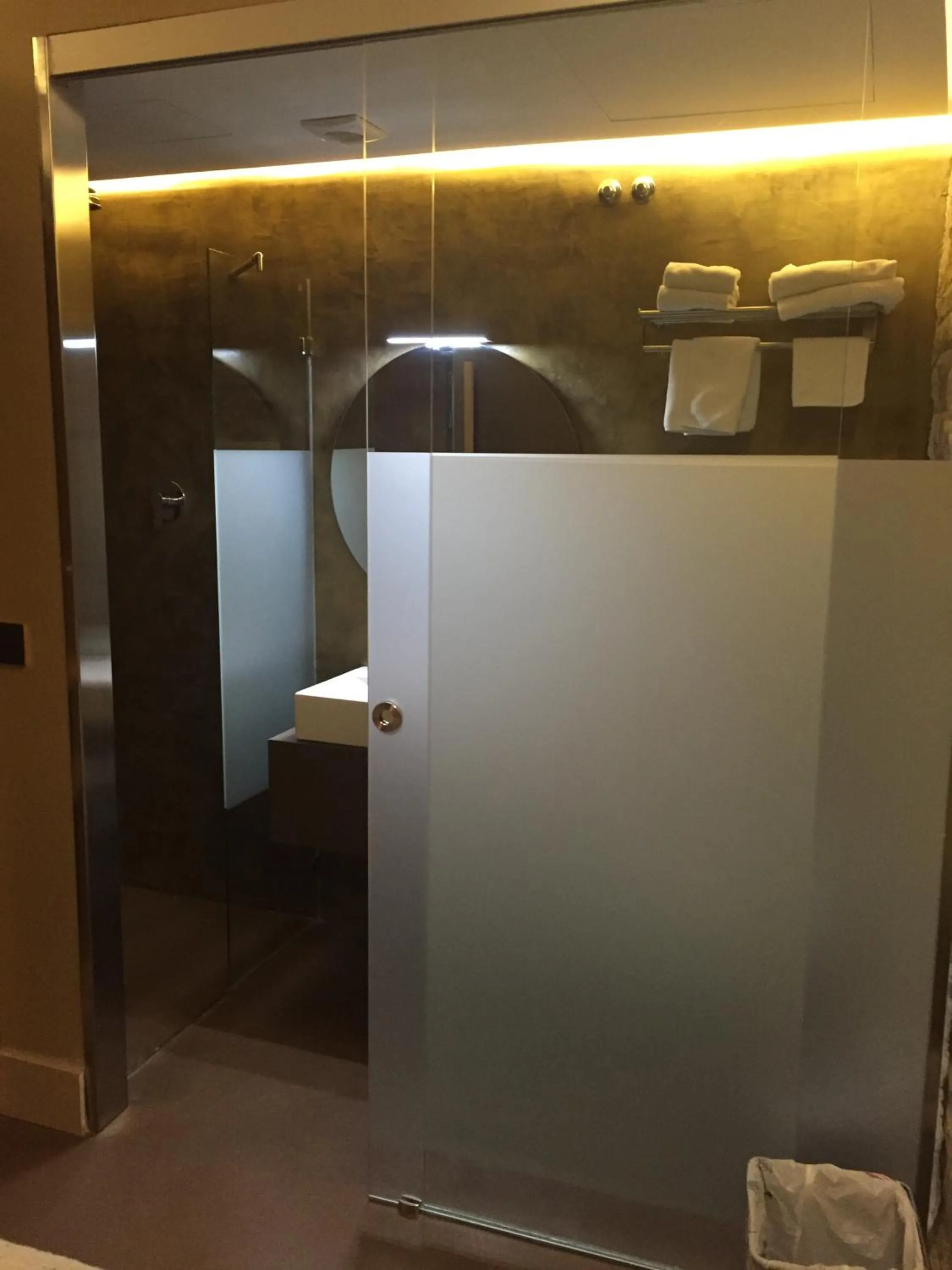 Bathroom in Los Patios