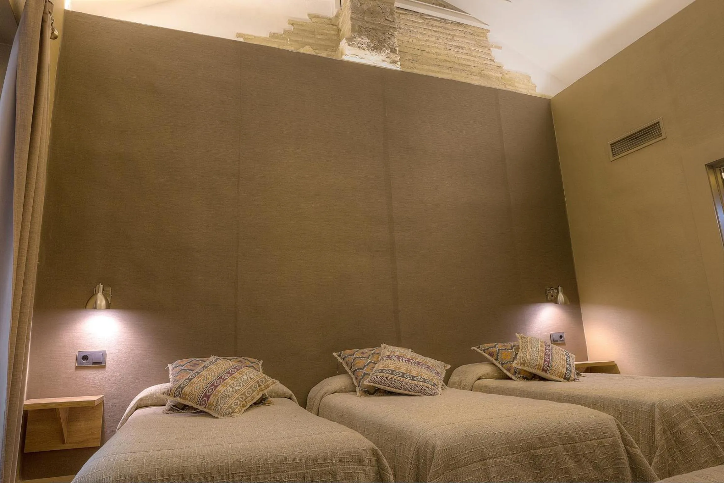 Bedroom, Bed in Los Patios