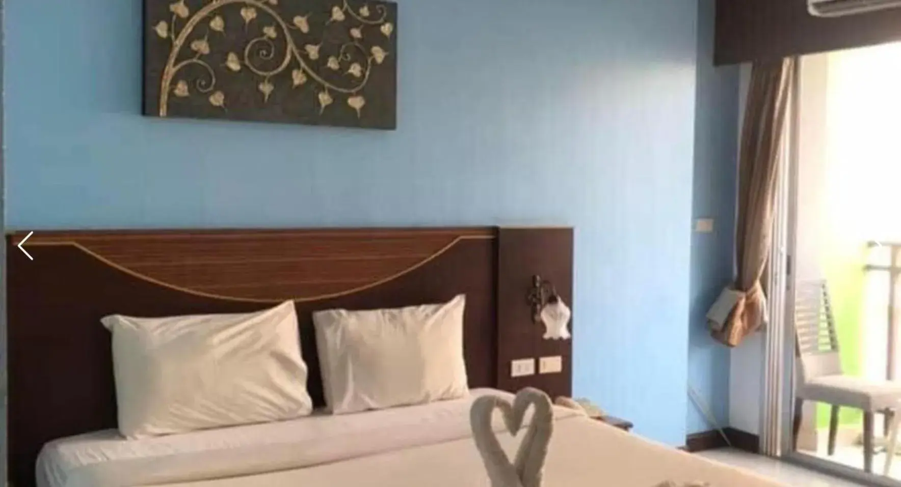 Deluxe Room in Issara Patong Beach Deluxe Room in Issara Patong Beach