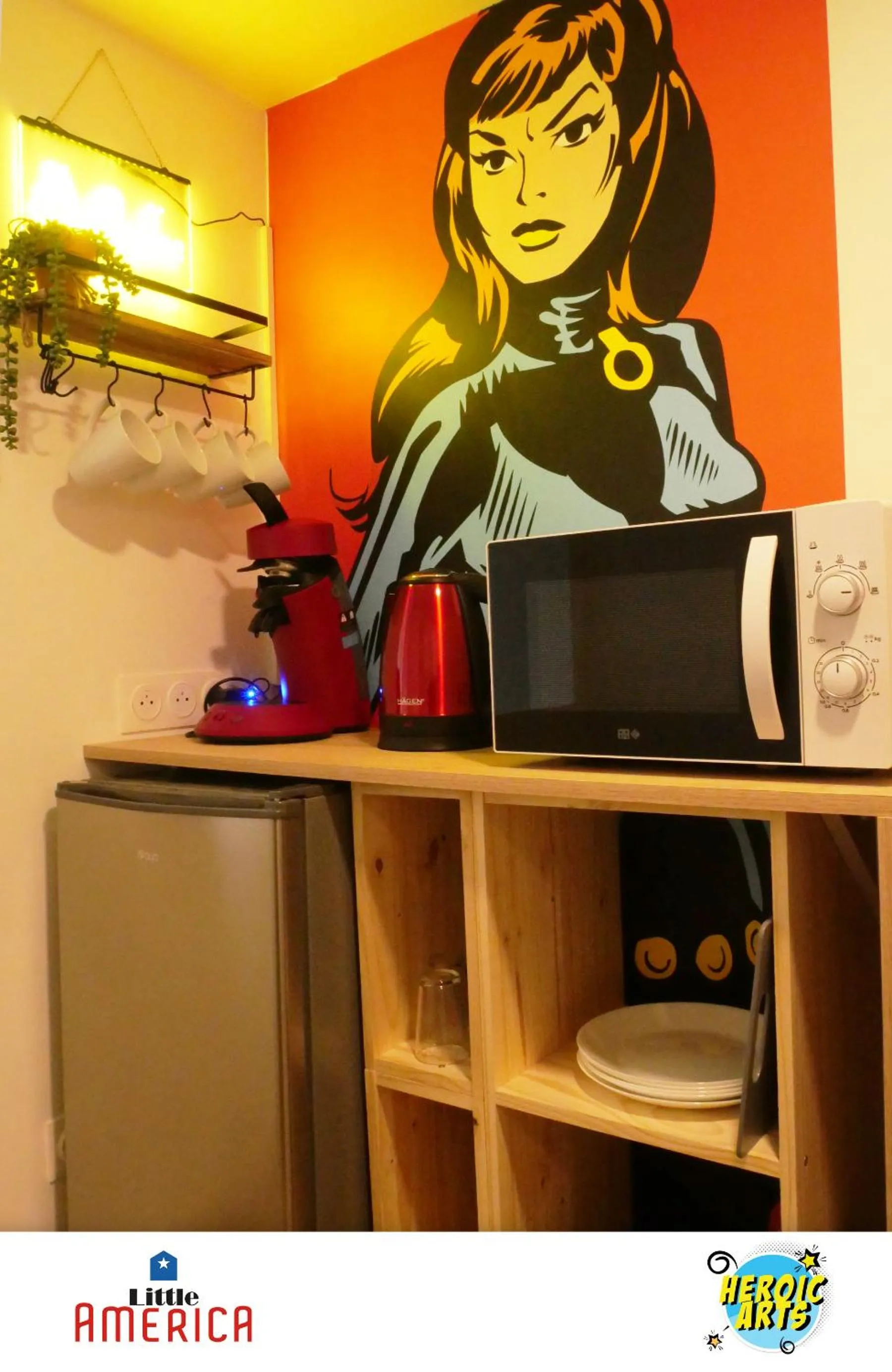 minibar in Little America - Appart Hôtel 3km Futuroscope