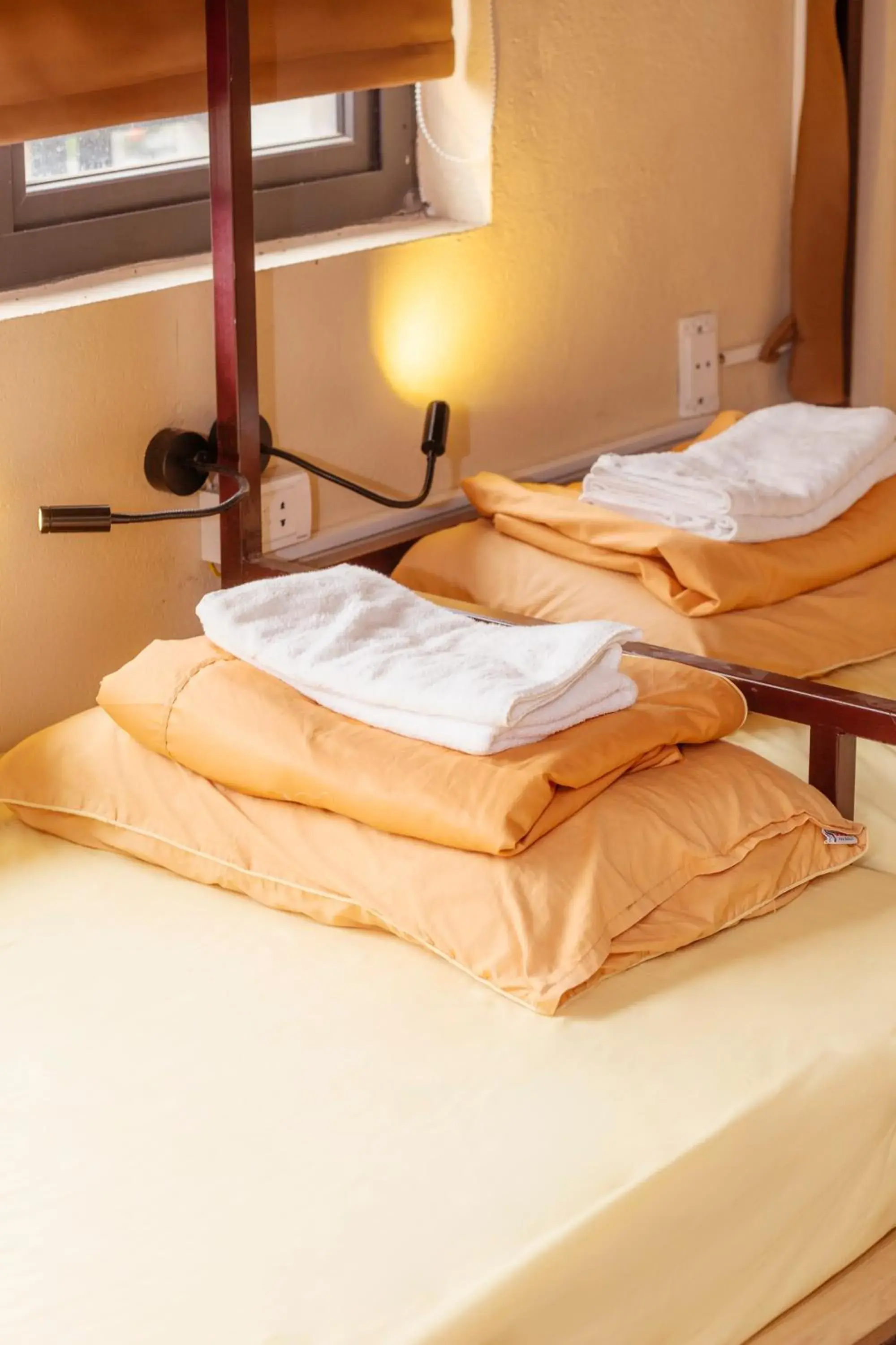 Bed in 8-Bed Dormitory Room in Republic Hostel Cat Ba Bed in 8-Bed Dormitory Room in Republic Hostel Cat Ba