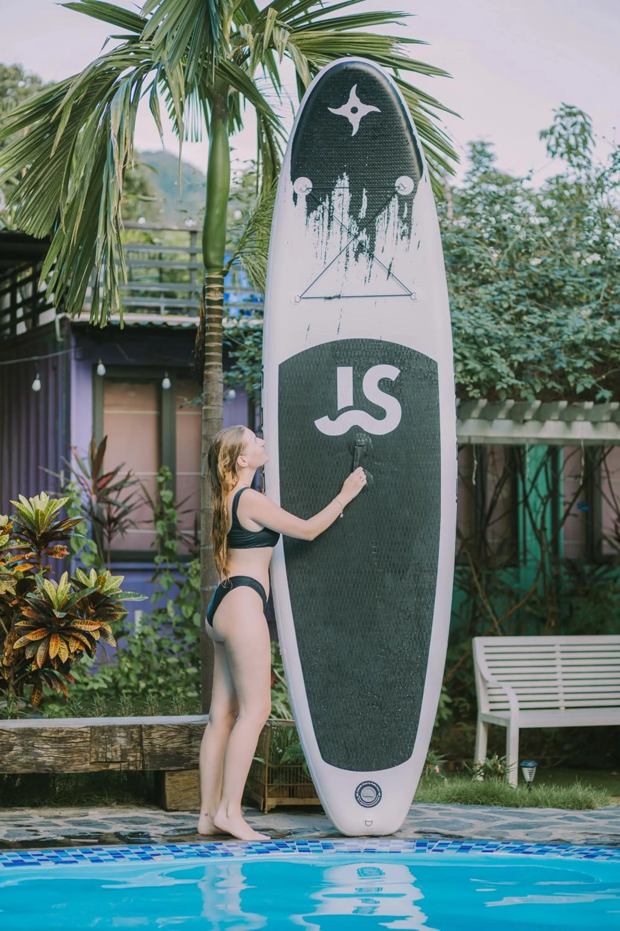 Day in Republic Hostel Cat Ba