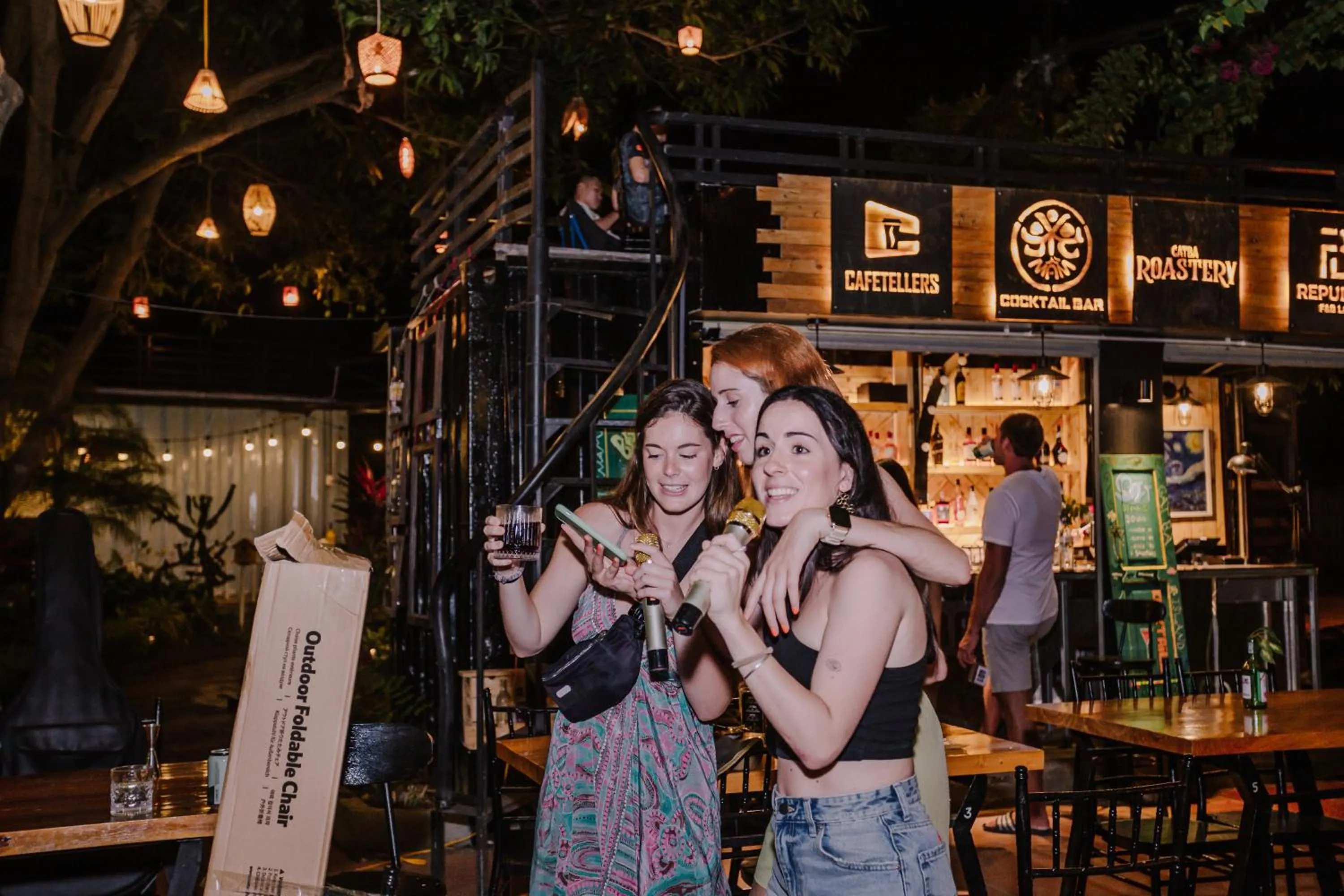 Restaurant/places to eat in Republic Hostel Cat Ba