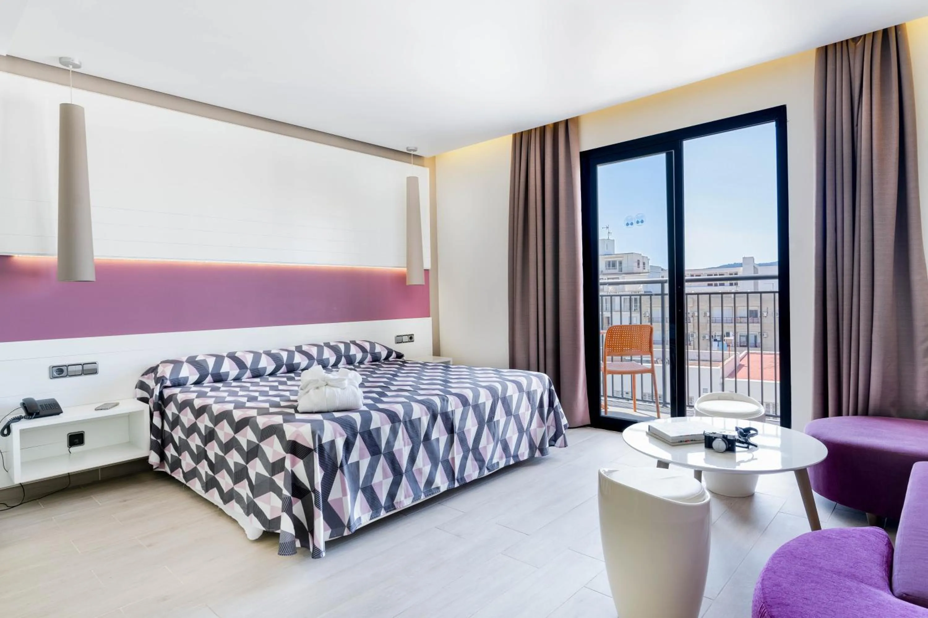 Bed in The Purple Hotel - Adults Only