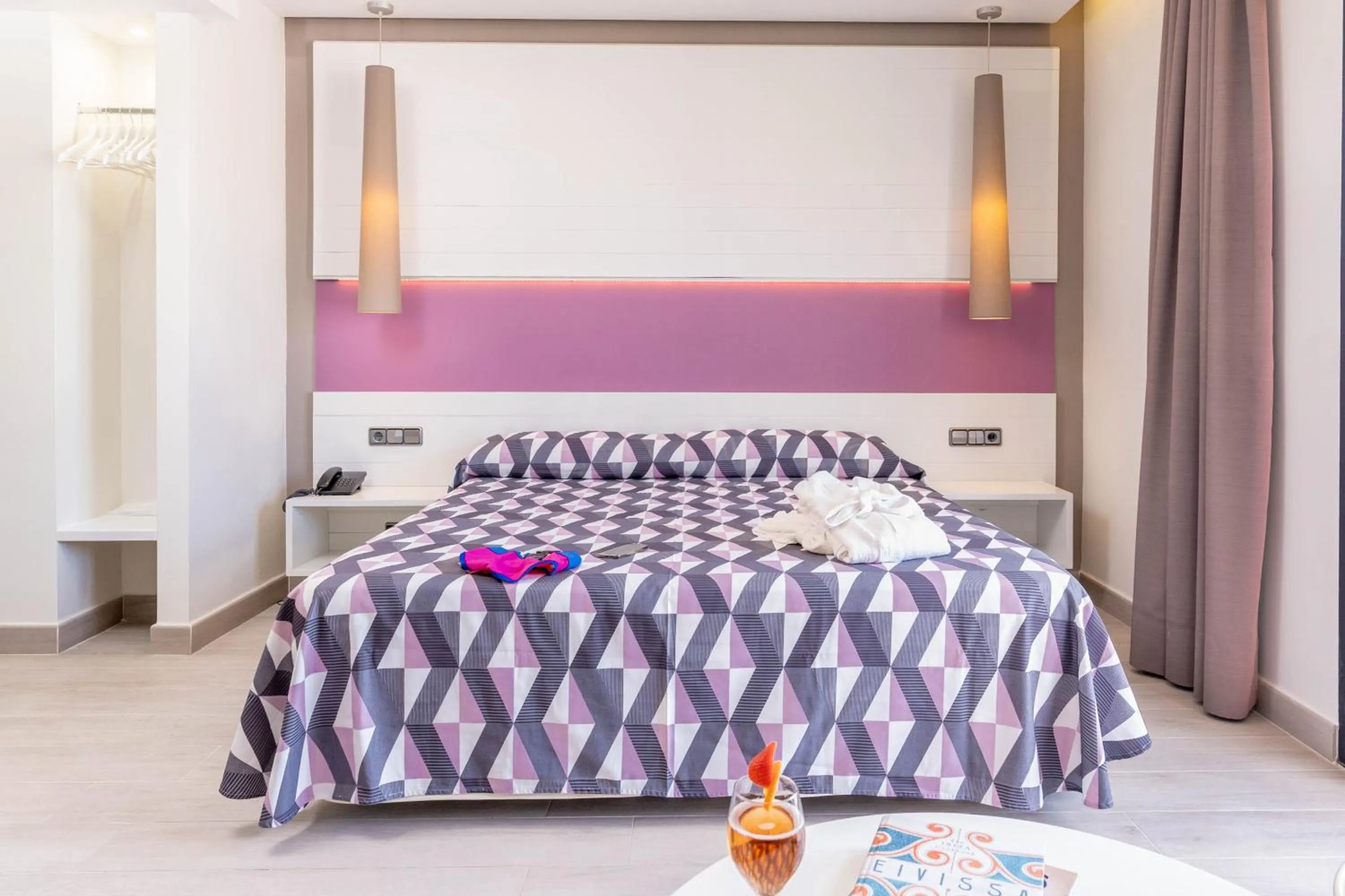 Bed in The Purple Hotel - Adults Only