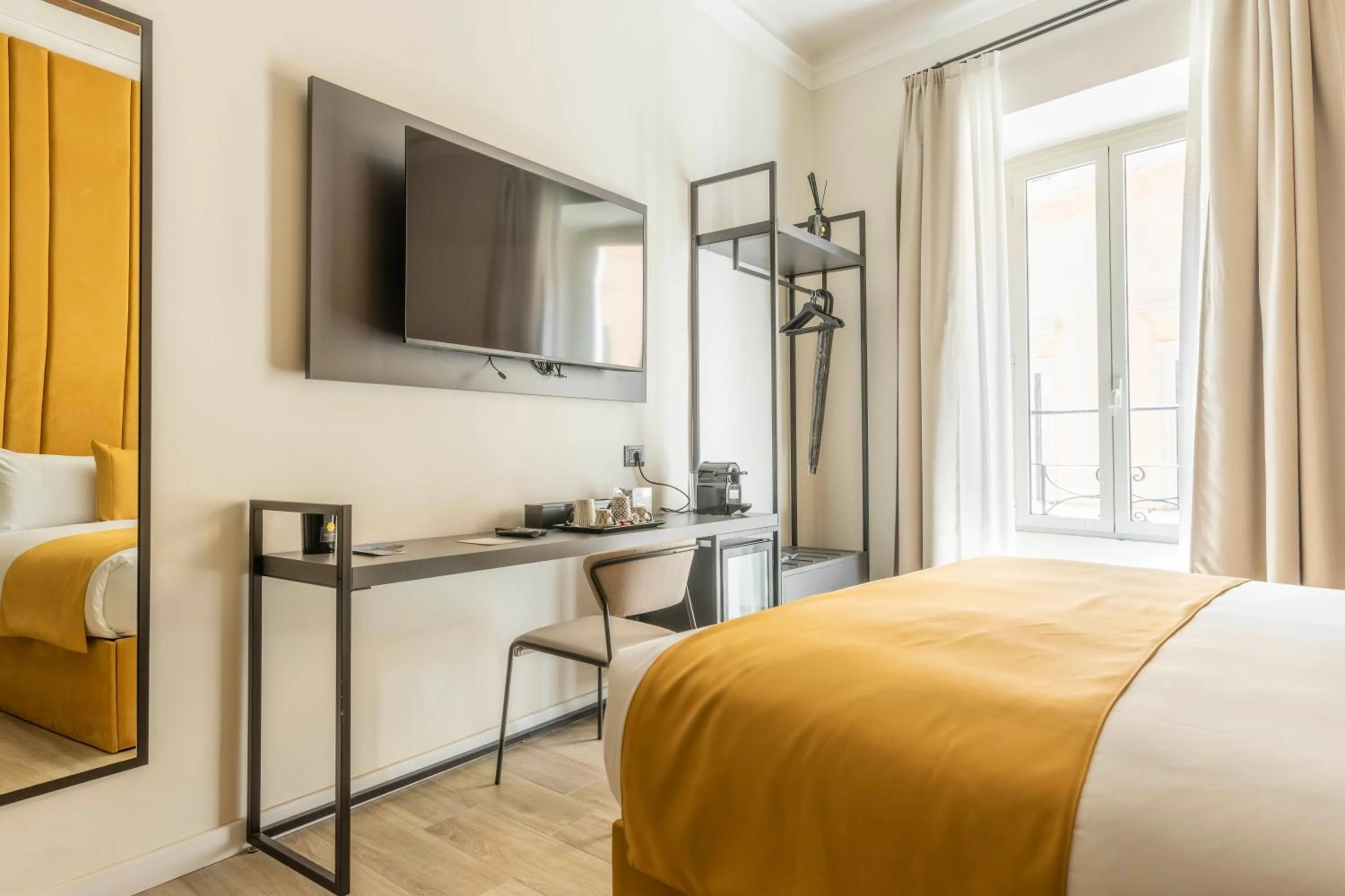 Photo of the whole room, Bed in Home at Rome Luxury Navona Guesthouse