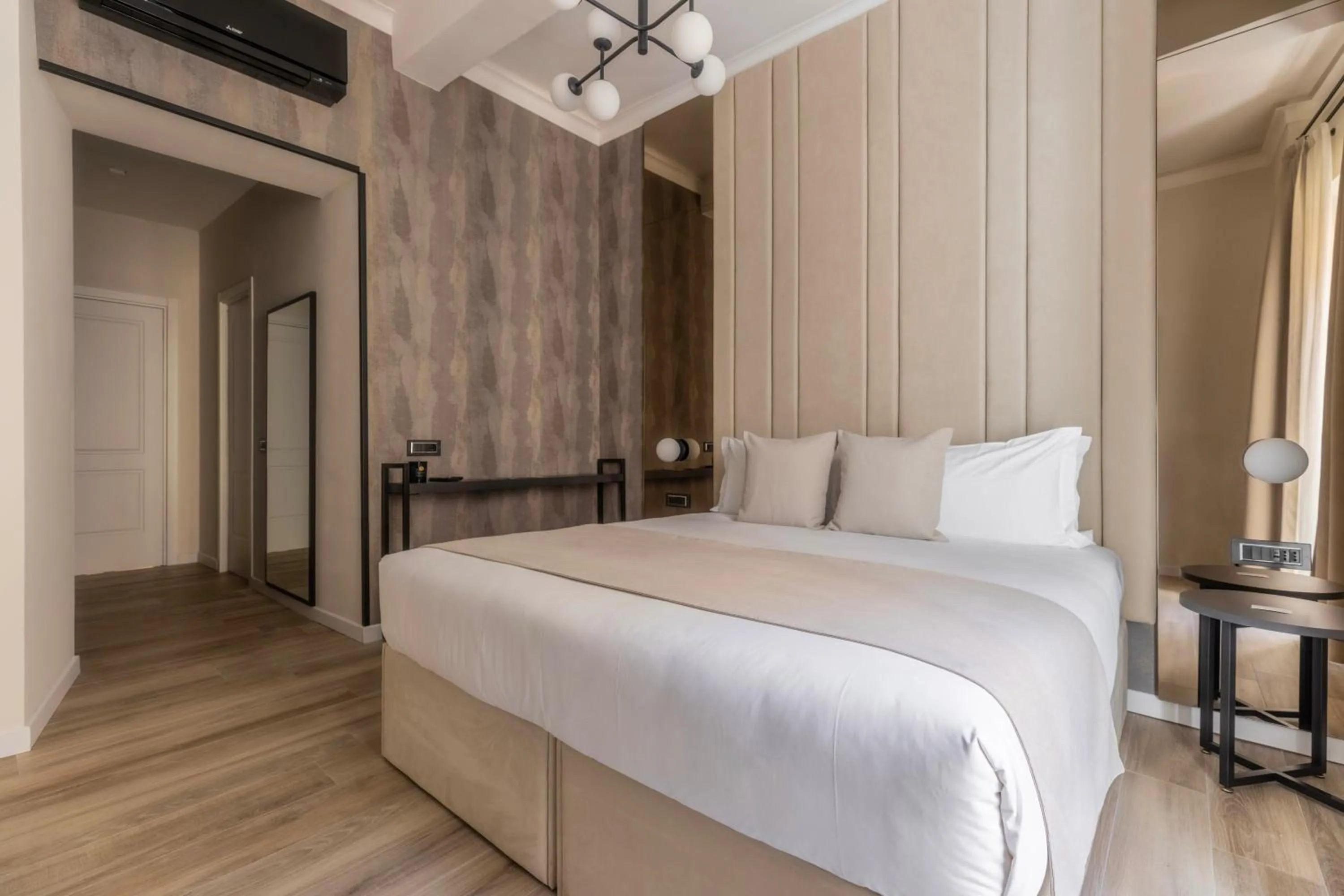 Photo of the whole room, Bed in Home at Rome Luxury Navona Guesthouse