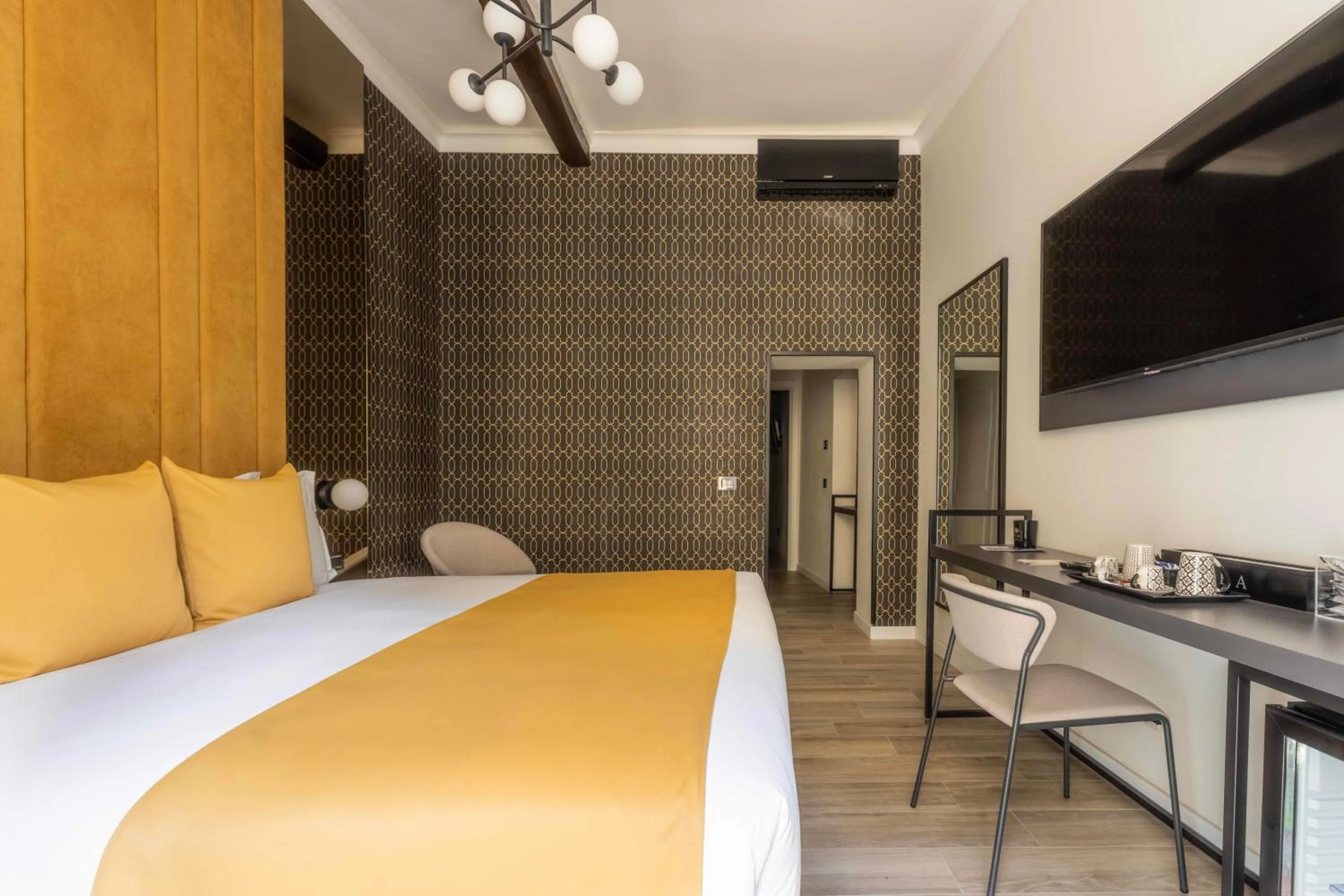 TV and multimedia, Bed in Home at Rome Luxury Navona Guesthouse