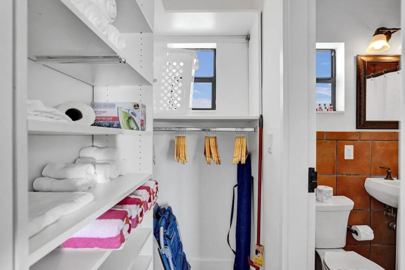 Bed in Waves On Walnut - Beach Access